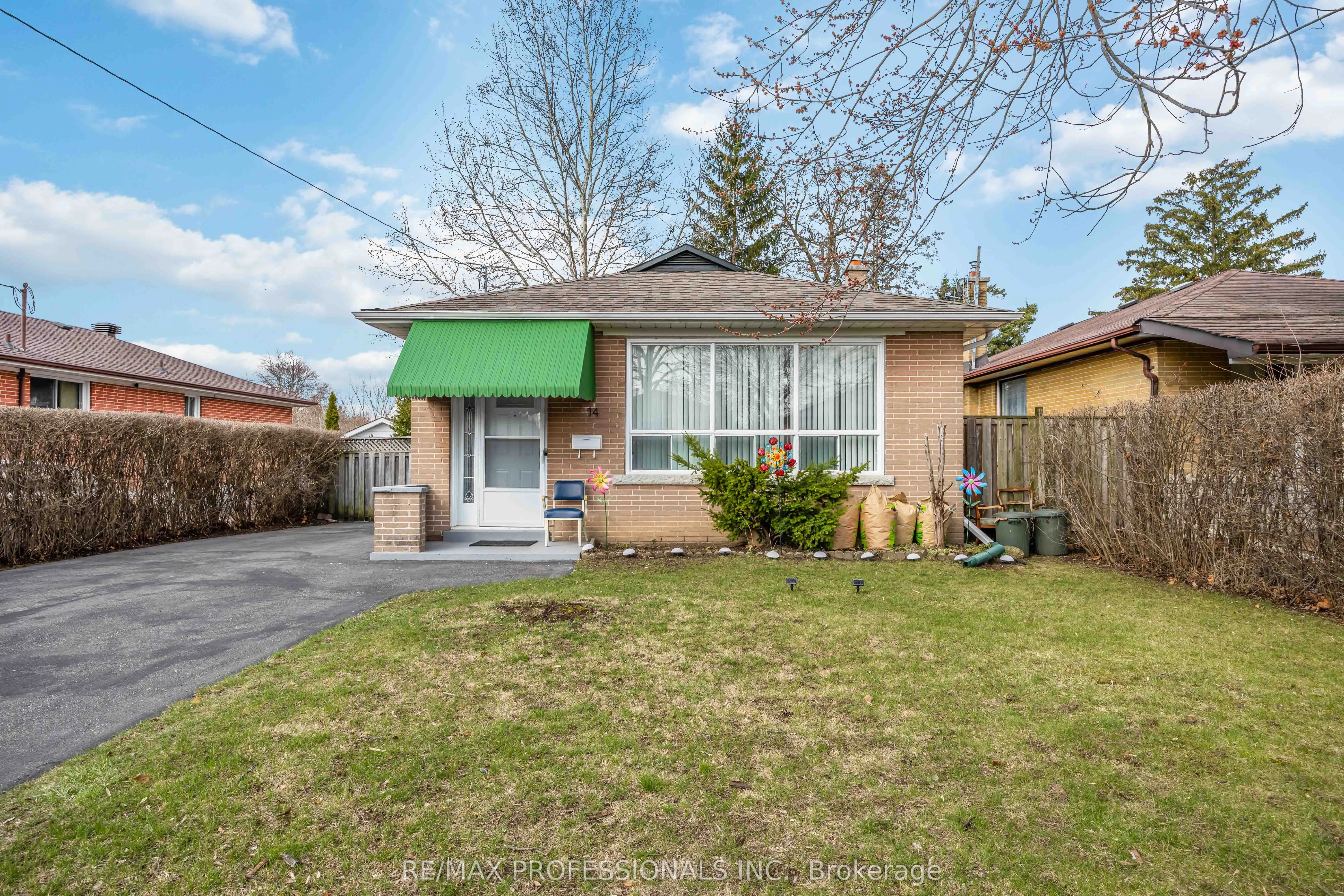 Detached Home For Sale | W12995082