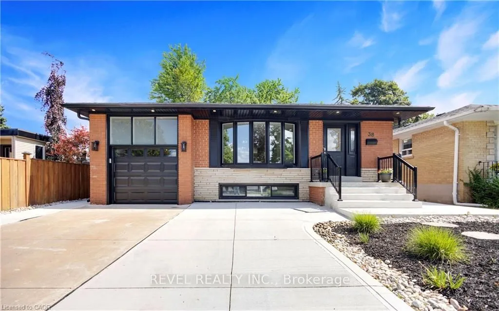 Property For Lease | W12997530