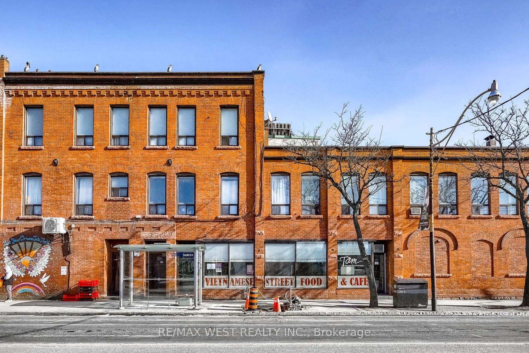 Property For Lease | W13000378