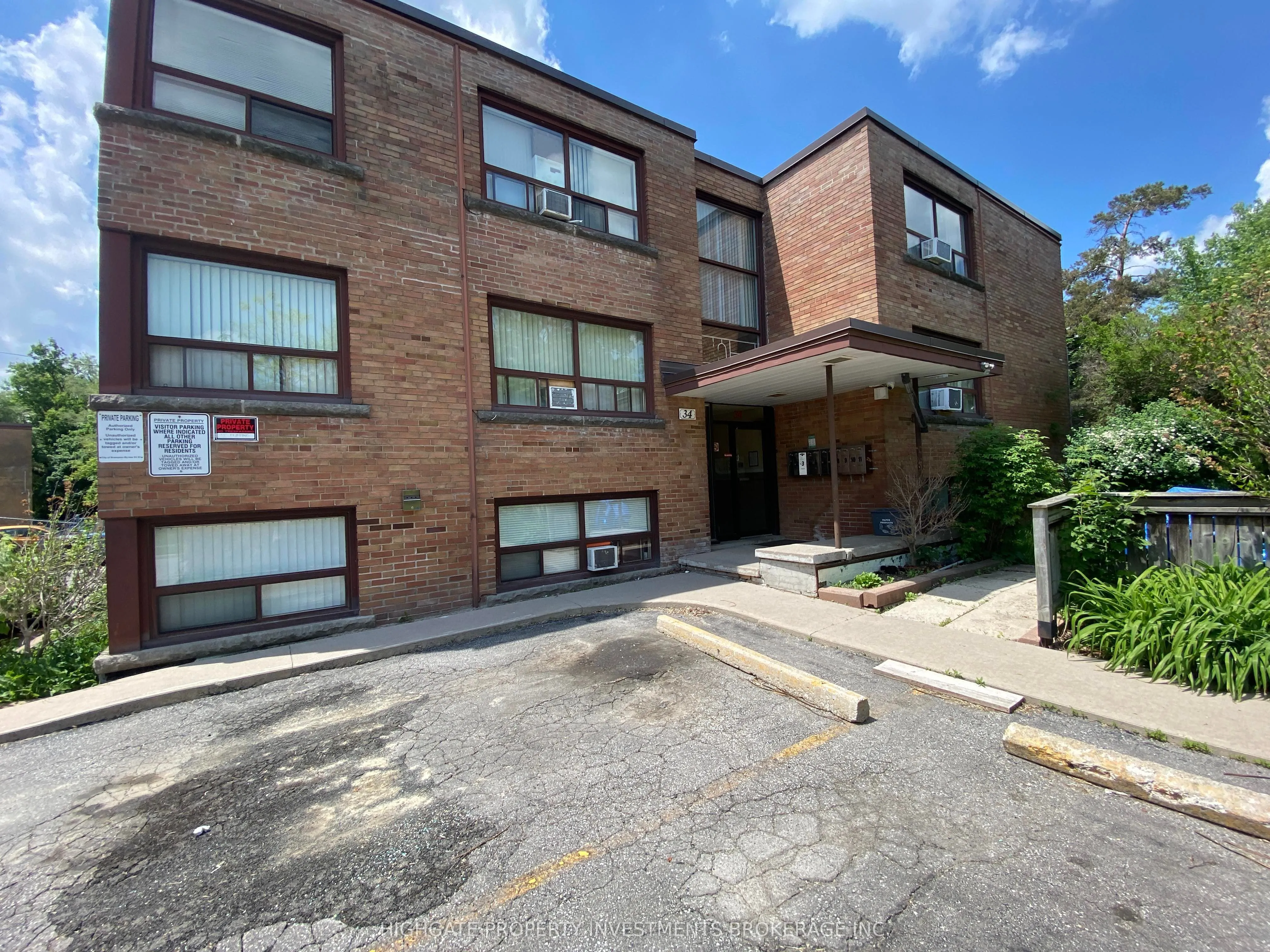 Multiplex For Lease | W13001750