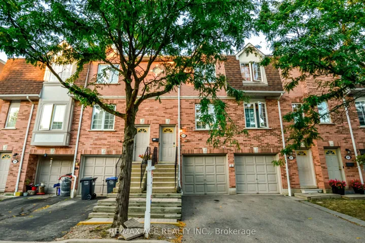 1525  South Parade  Court, Mississauga, ON L5M 6E9
