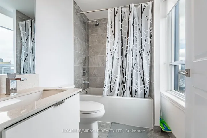30 Elm Drive 3802, Mississauga, ON L5B 0N6