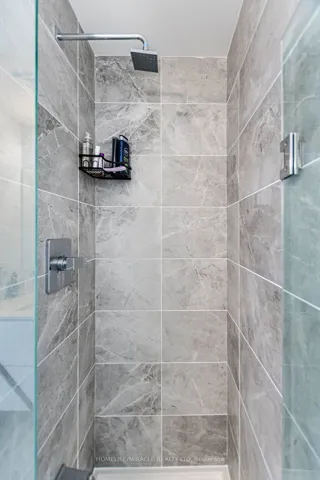 30 Elm Drive 3802, Mississauga, ON L5B 0N6