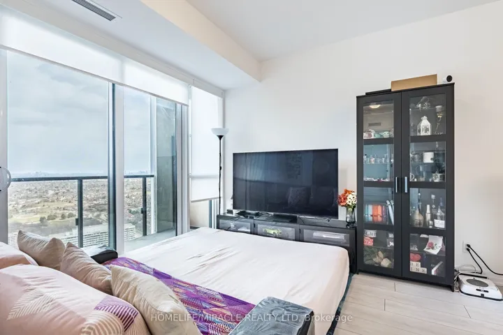 30 Elm Drive 3802, Mississauga, ON L5B 0N6