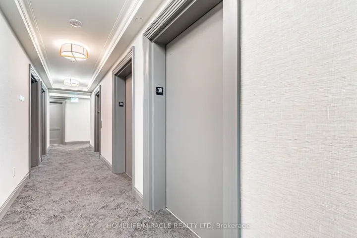 30 Elm Drive 3802, Mississauga, ON L5B 0N6