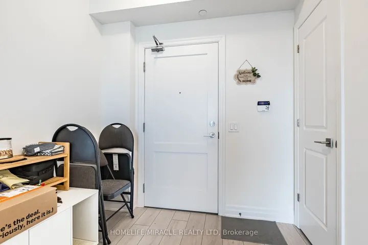 30 Elm Drive 3802, Mississauga, ON L5B 0N6