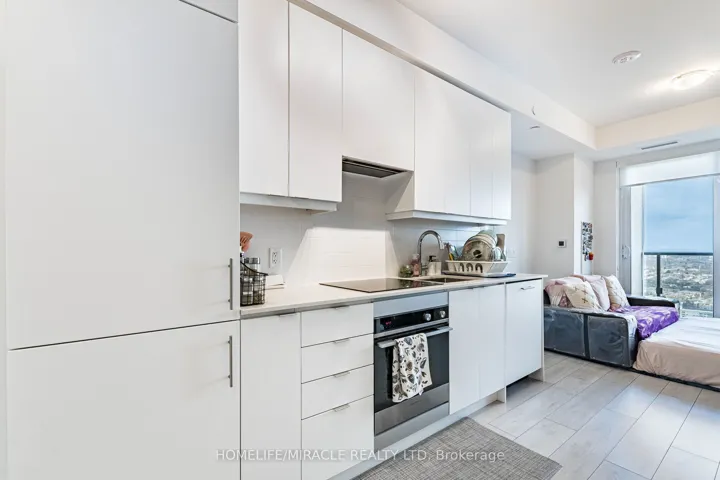 30 Elm Drive 3802, Mississauga, ON L5B 0N6