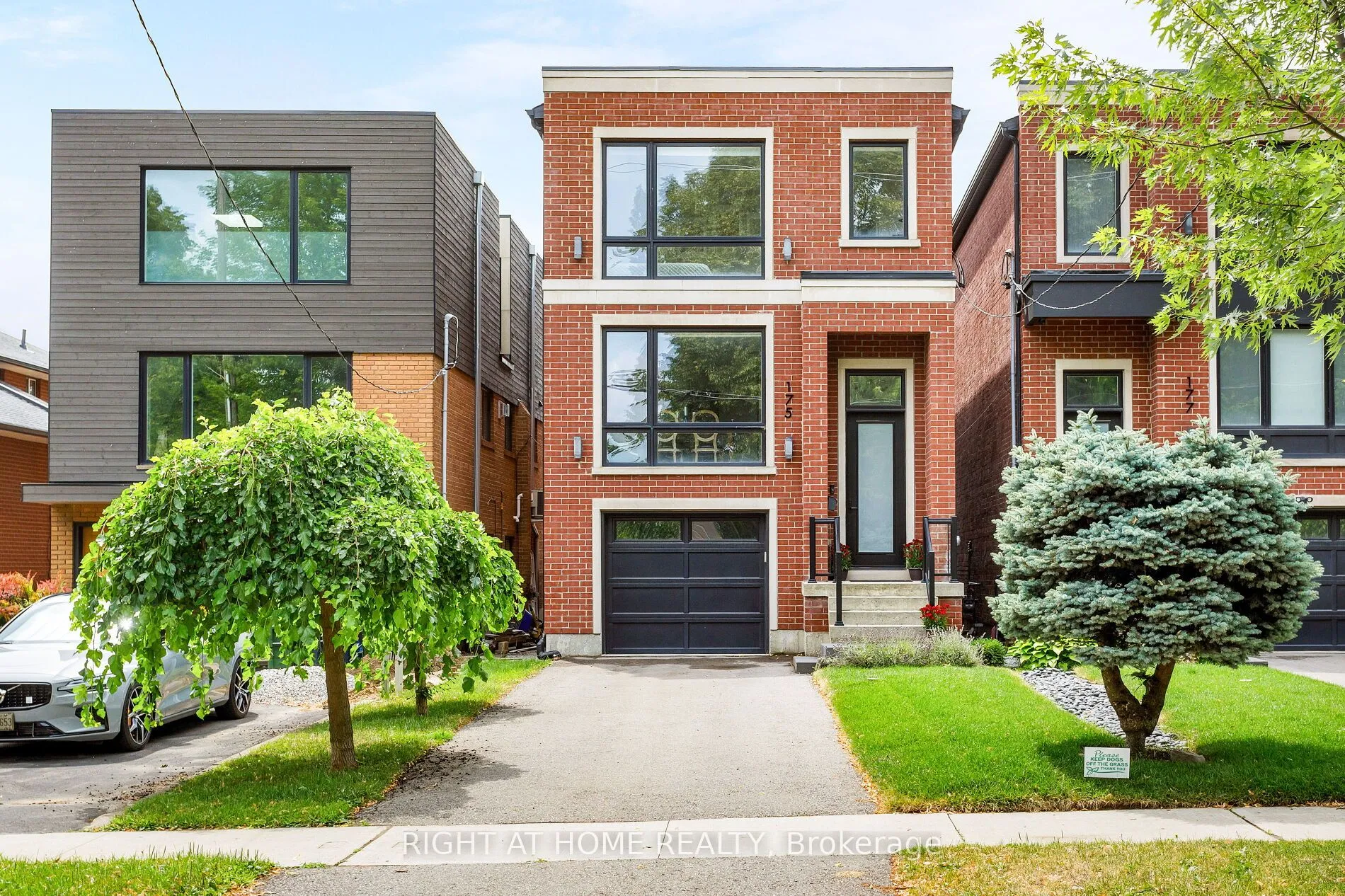 Detached Home For Sale | W13002792