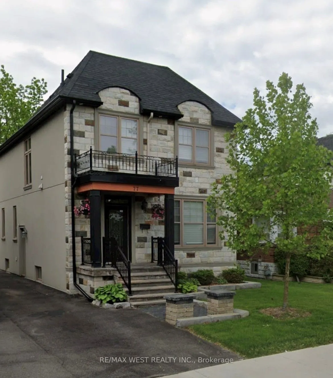 Detached Home For Lease | W13004344