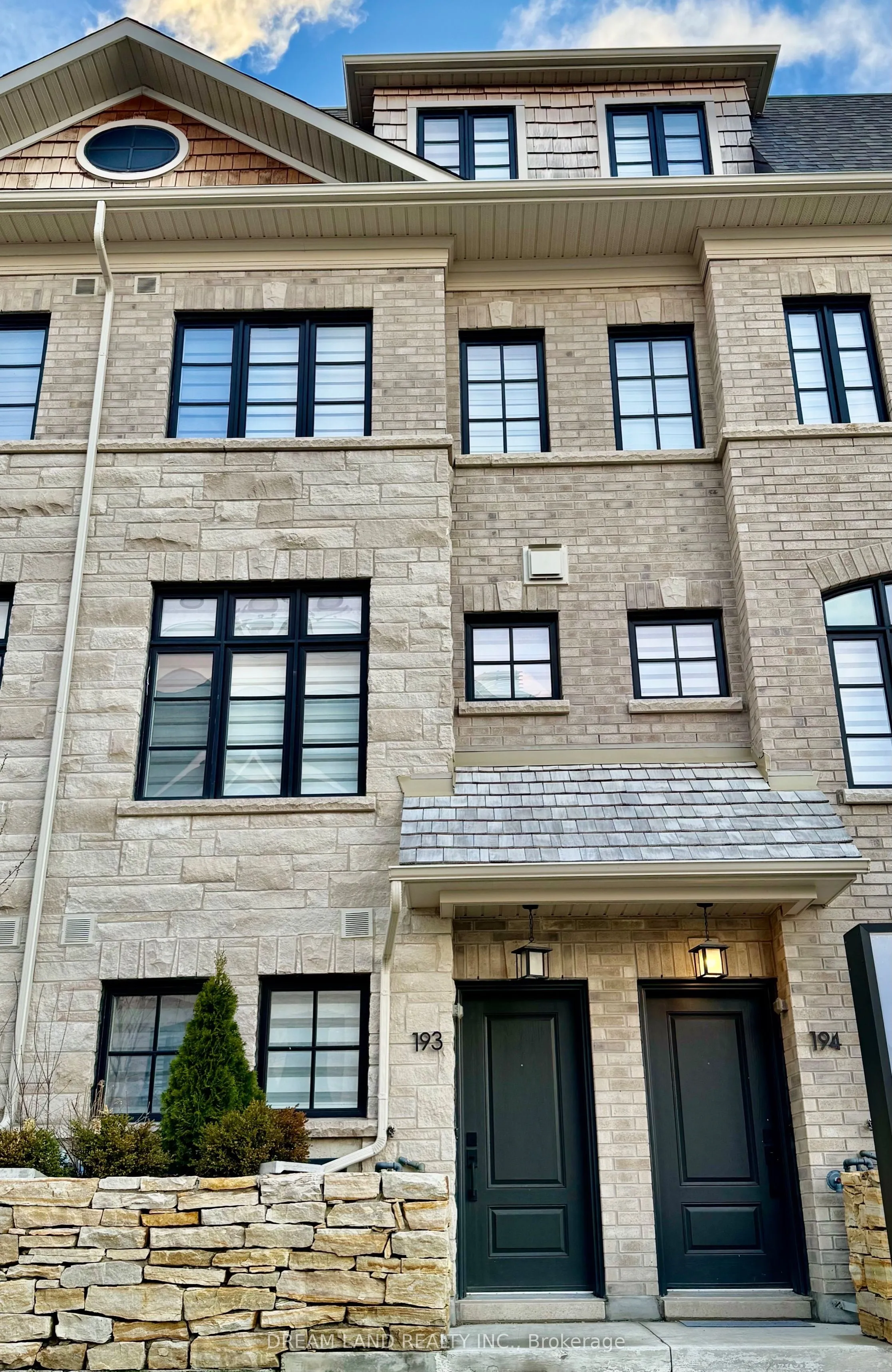 Property For Sale | W13010384