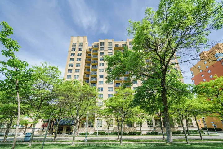 4  Elsinore  Path, Toronto W06, ON M8V 4G7