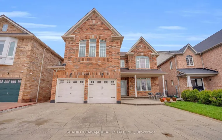 4569  Sandford Farm  Drive, Mississauga, ON L5V 0C2
