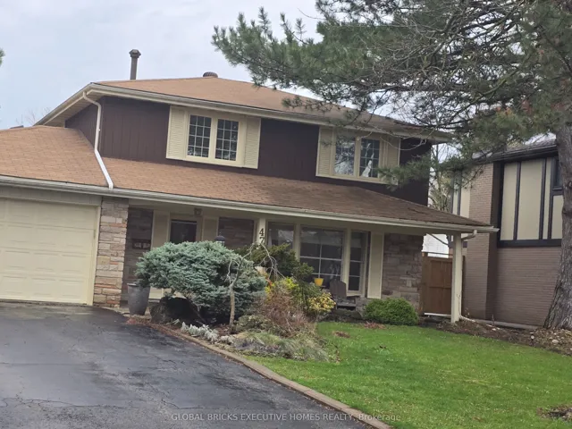 47  Parkview  Place, Brampton, ON L6W 2G2