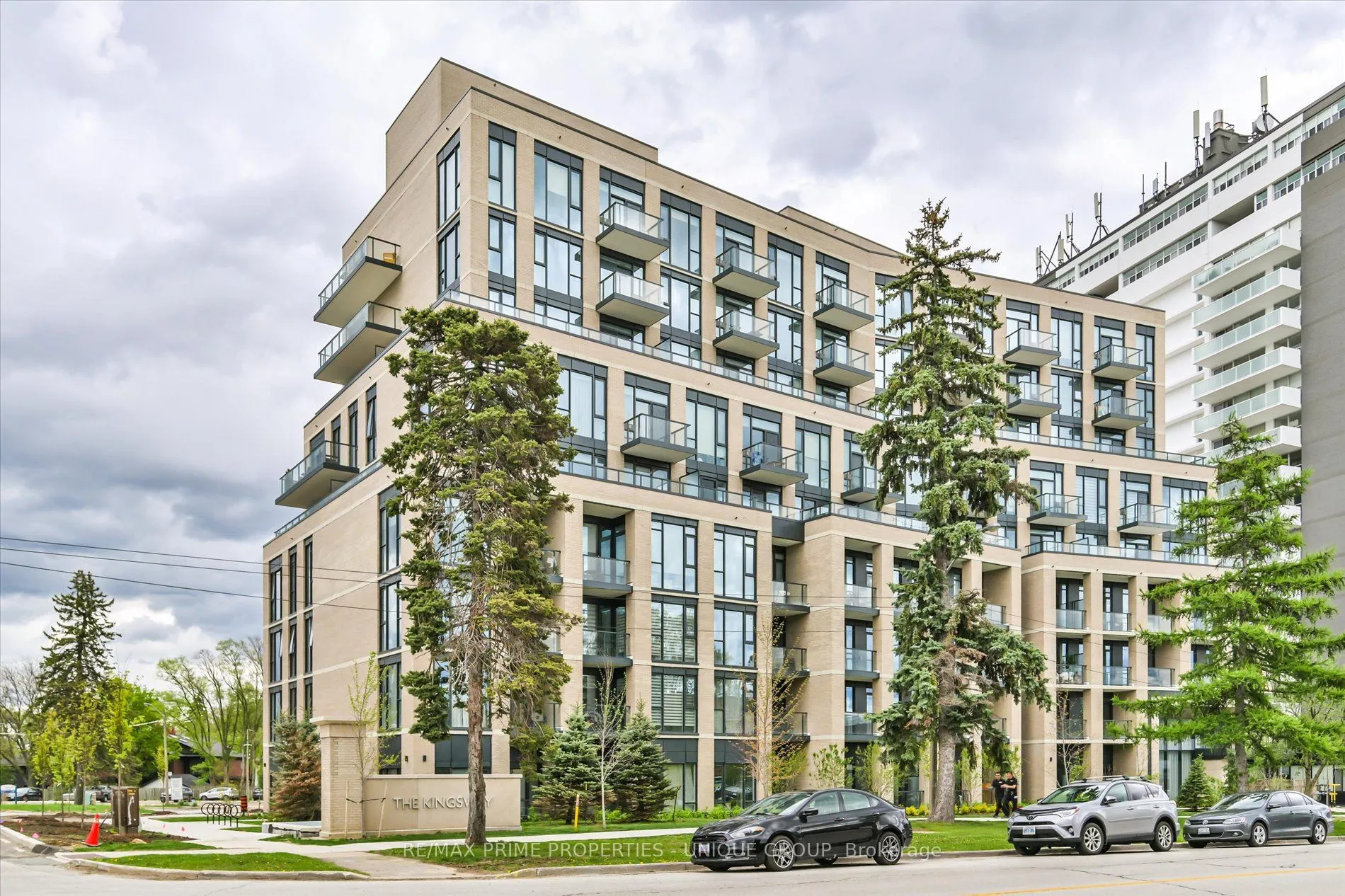 Property For Sale | W13013894
