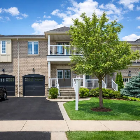 Freehold Townhome in Prestigious Joshua Creek!