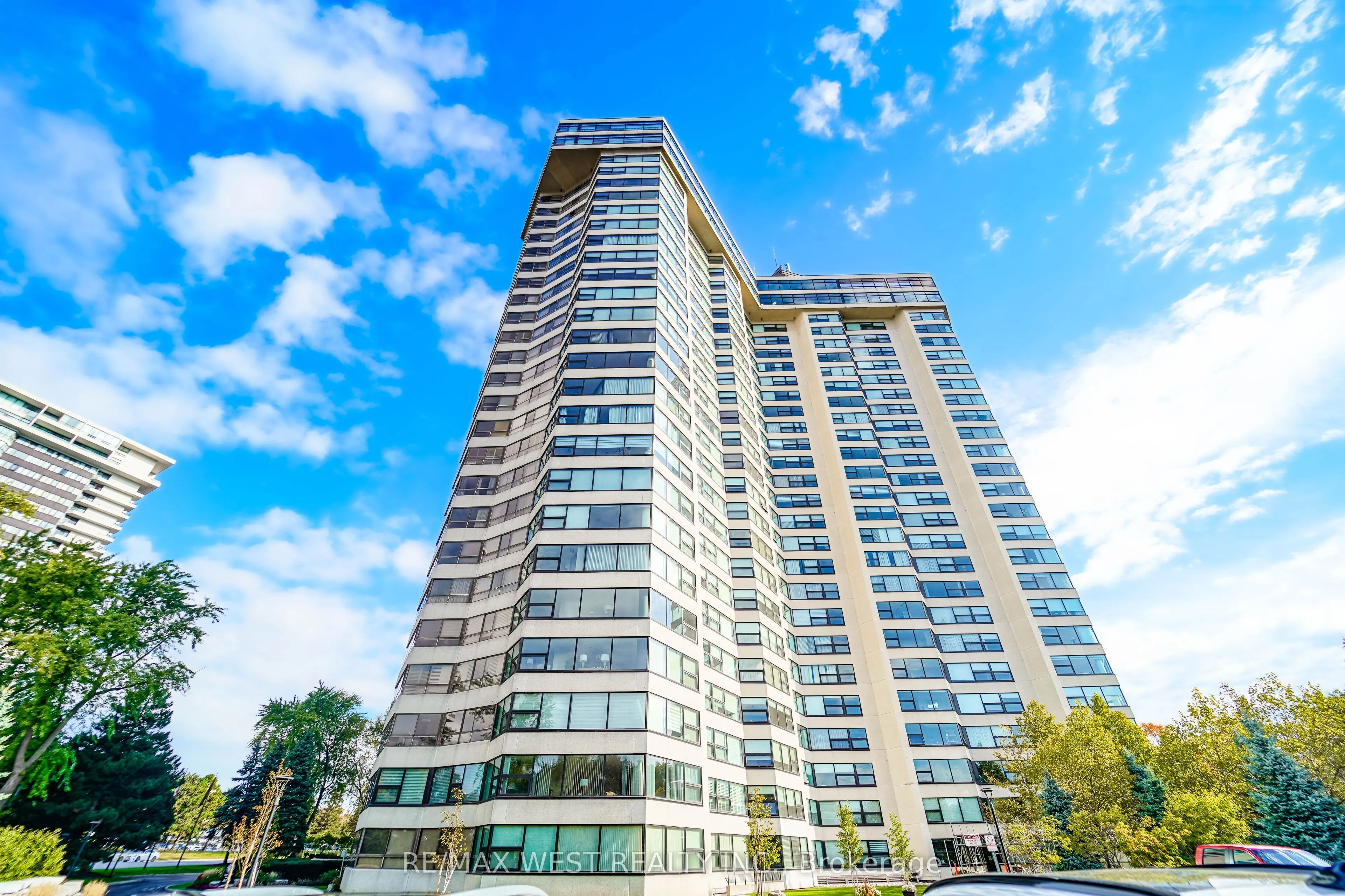 Property For Sale | W13014828