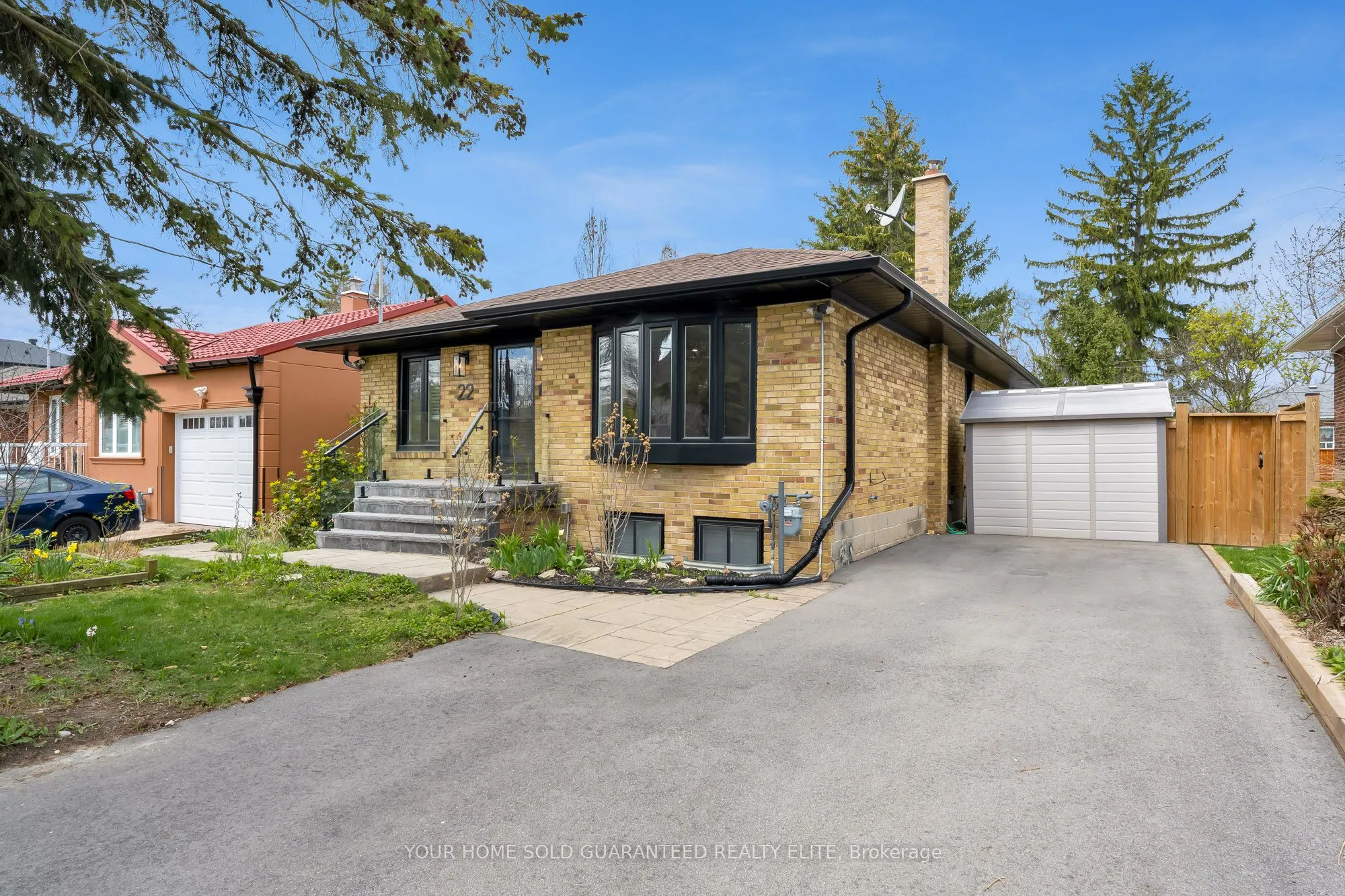 Detached Home For Lease | W13015000