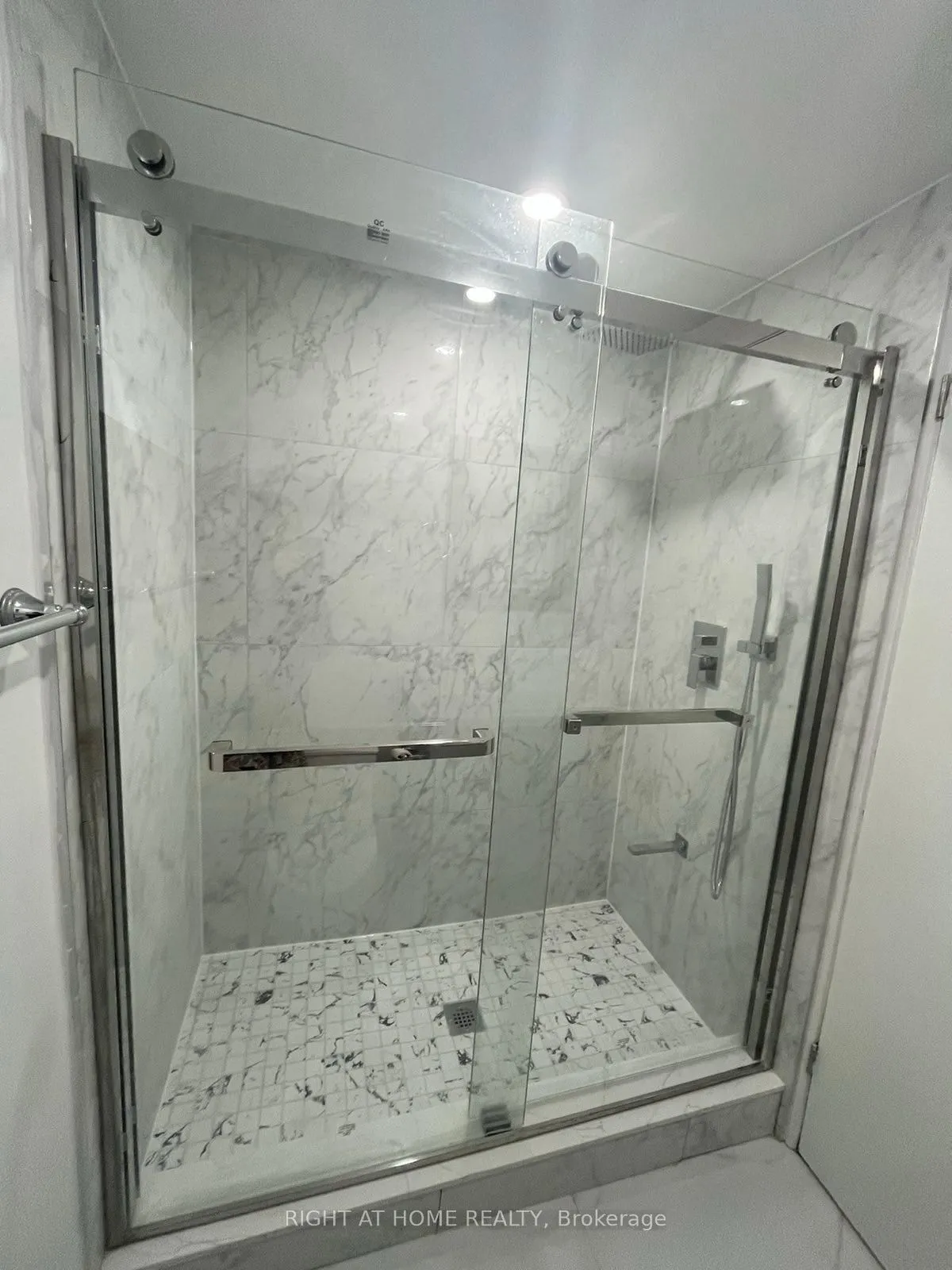 Semi-Detached Home For Lease | W13016924