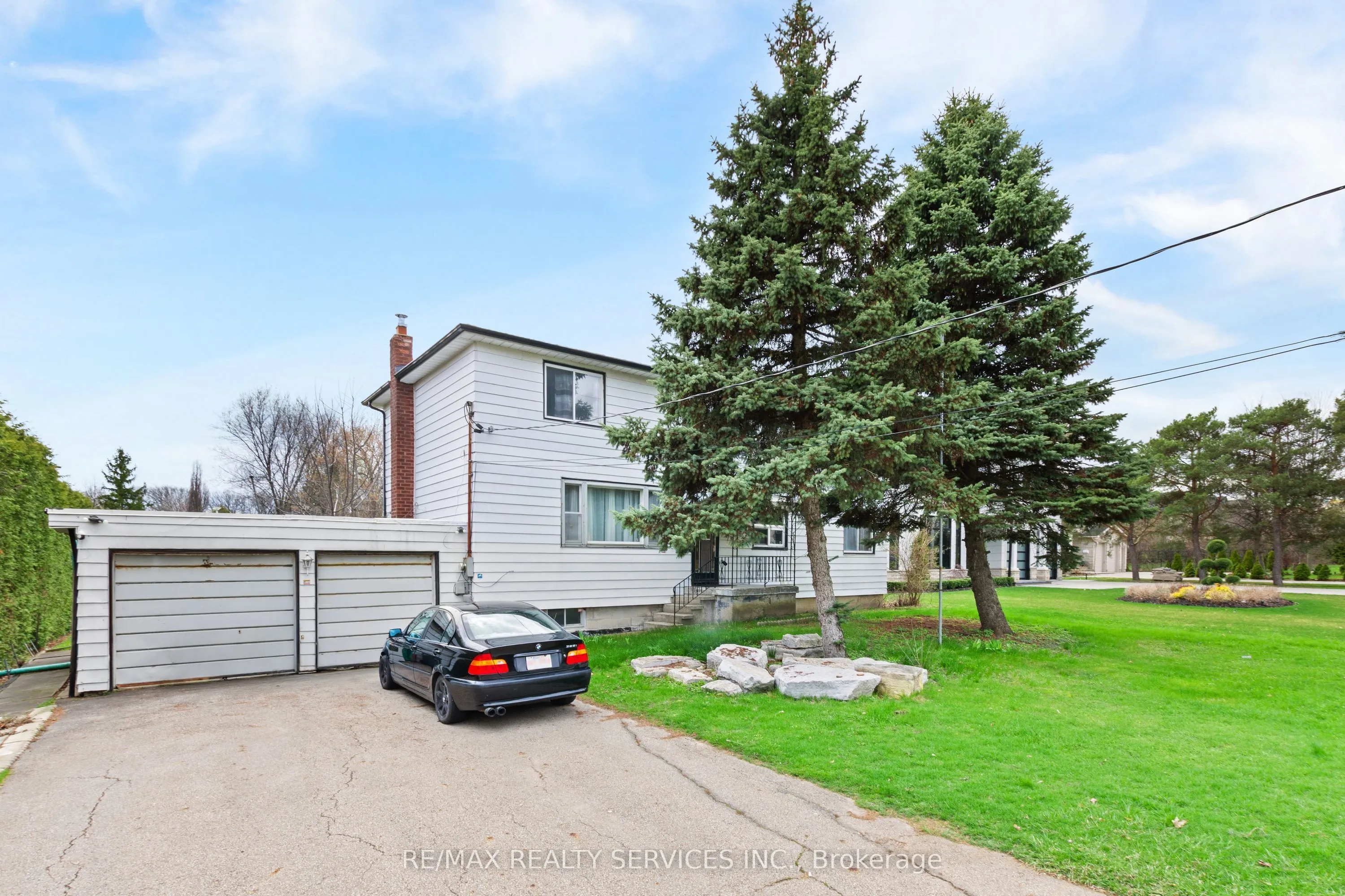Detached Home For Sale | W13017532