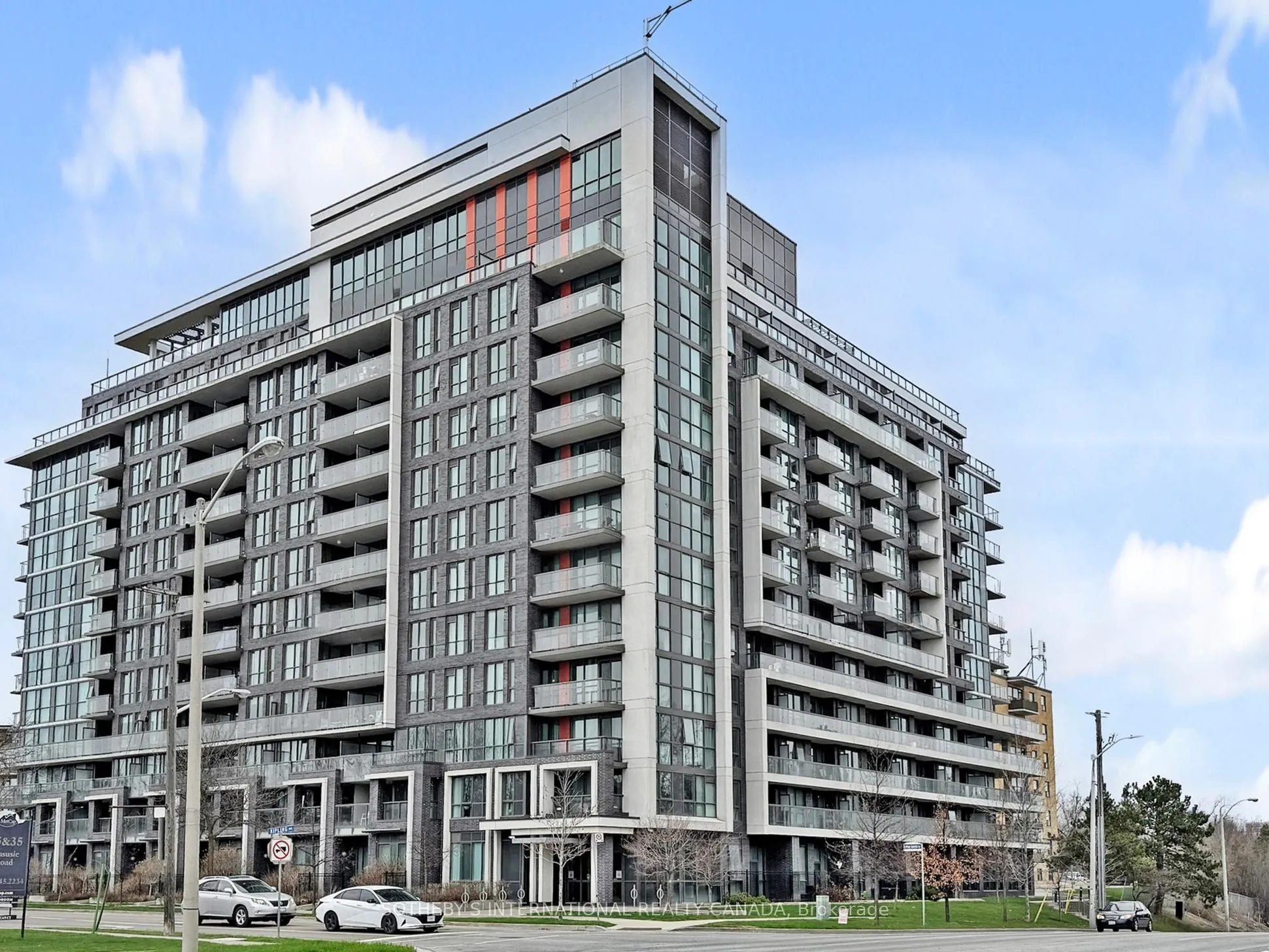 Property For Sale | W13018972