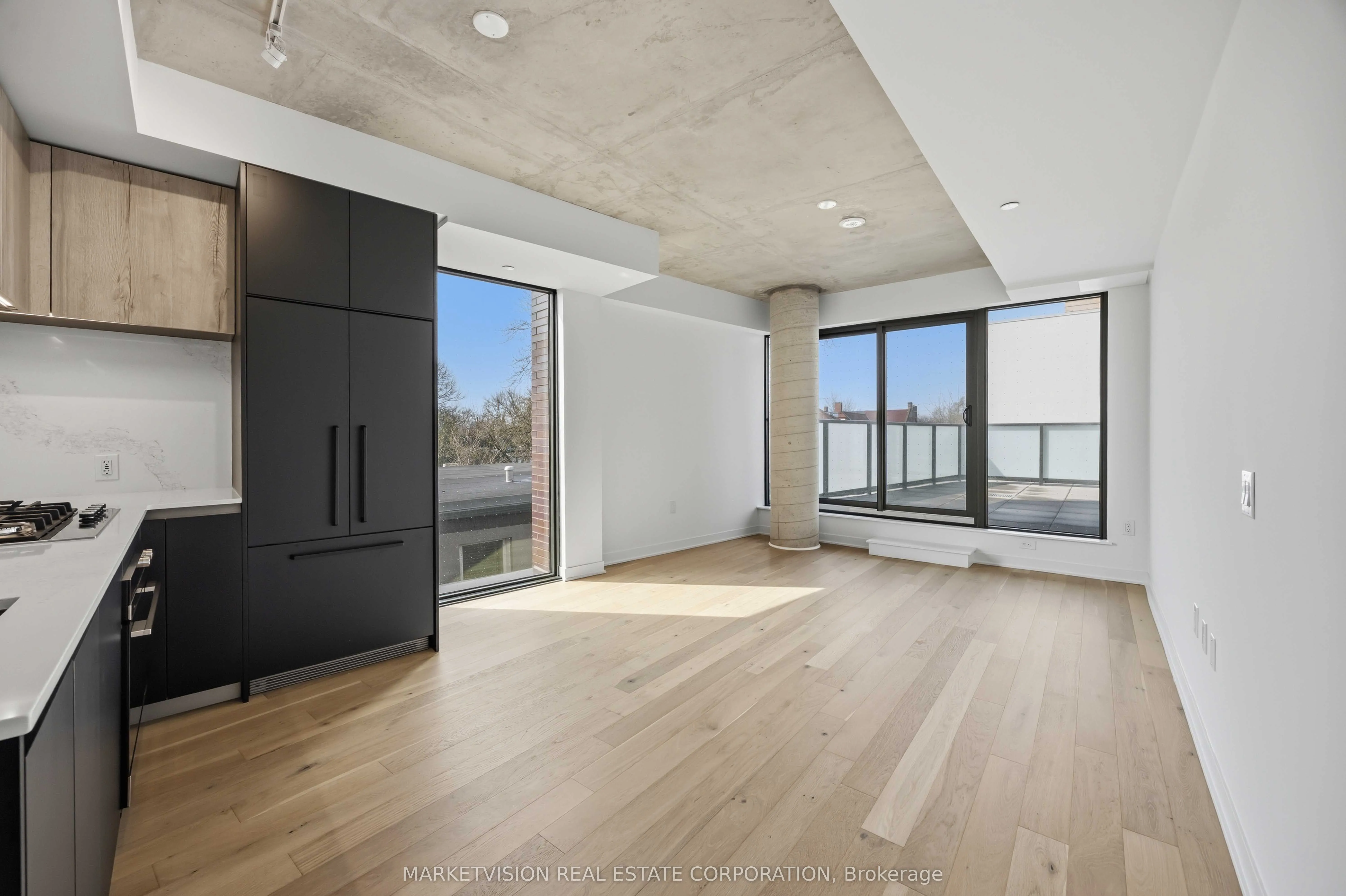 Property For Lease | W13020698