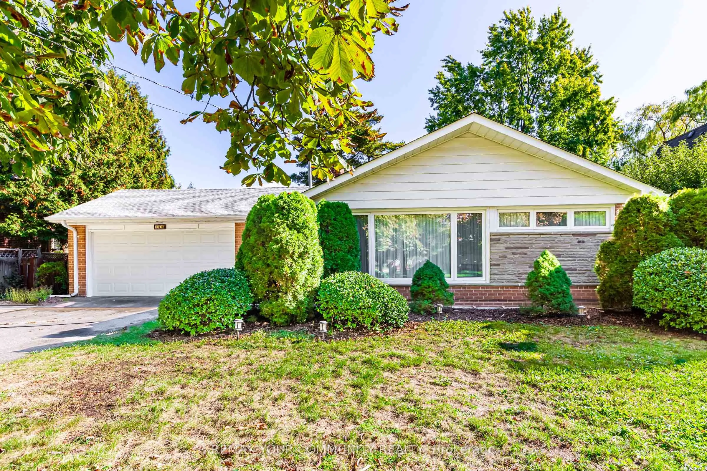 Detached Home For Sale | W13021502