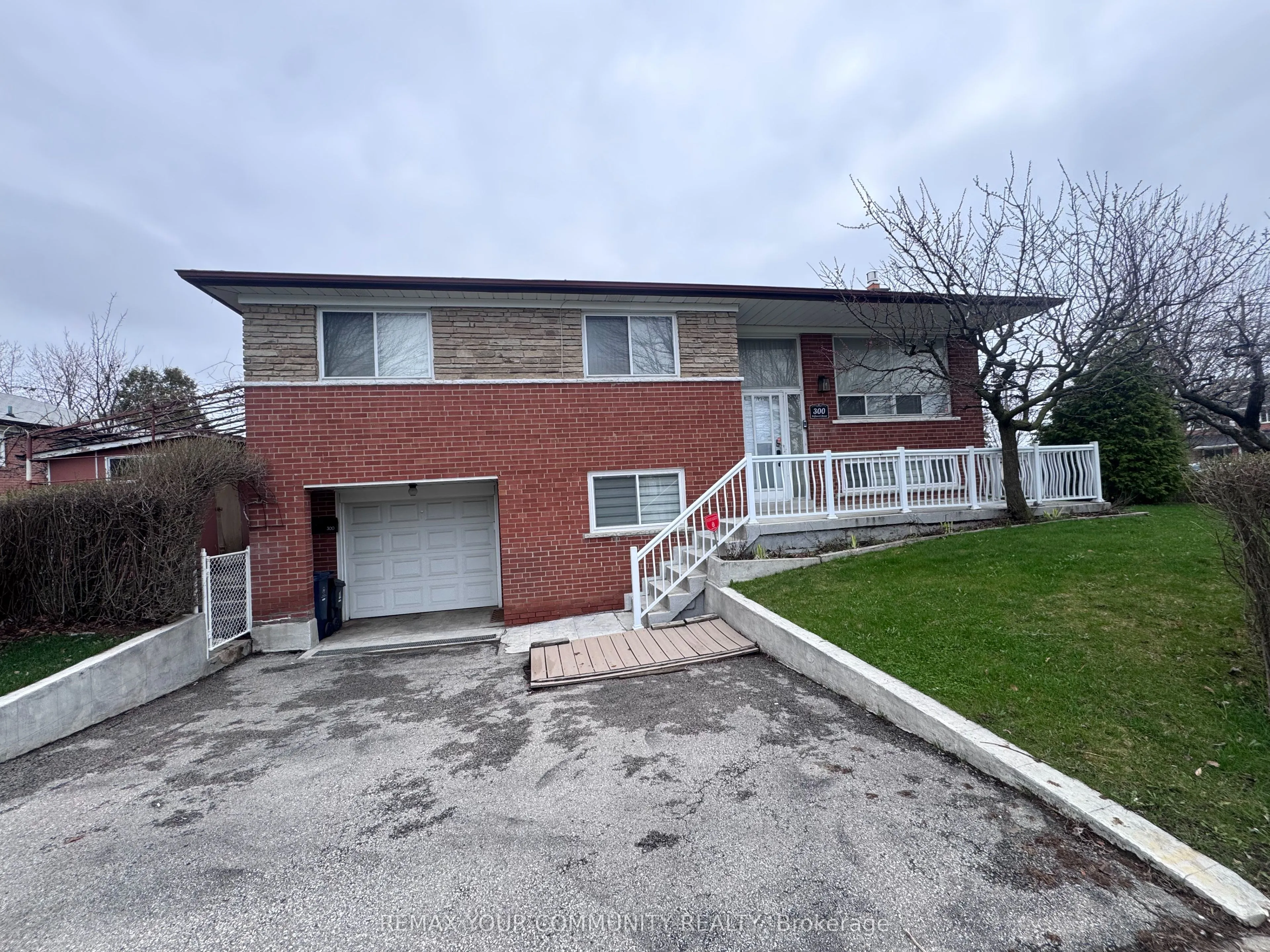Detached Home For Lease | W13022110