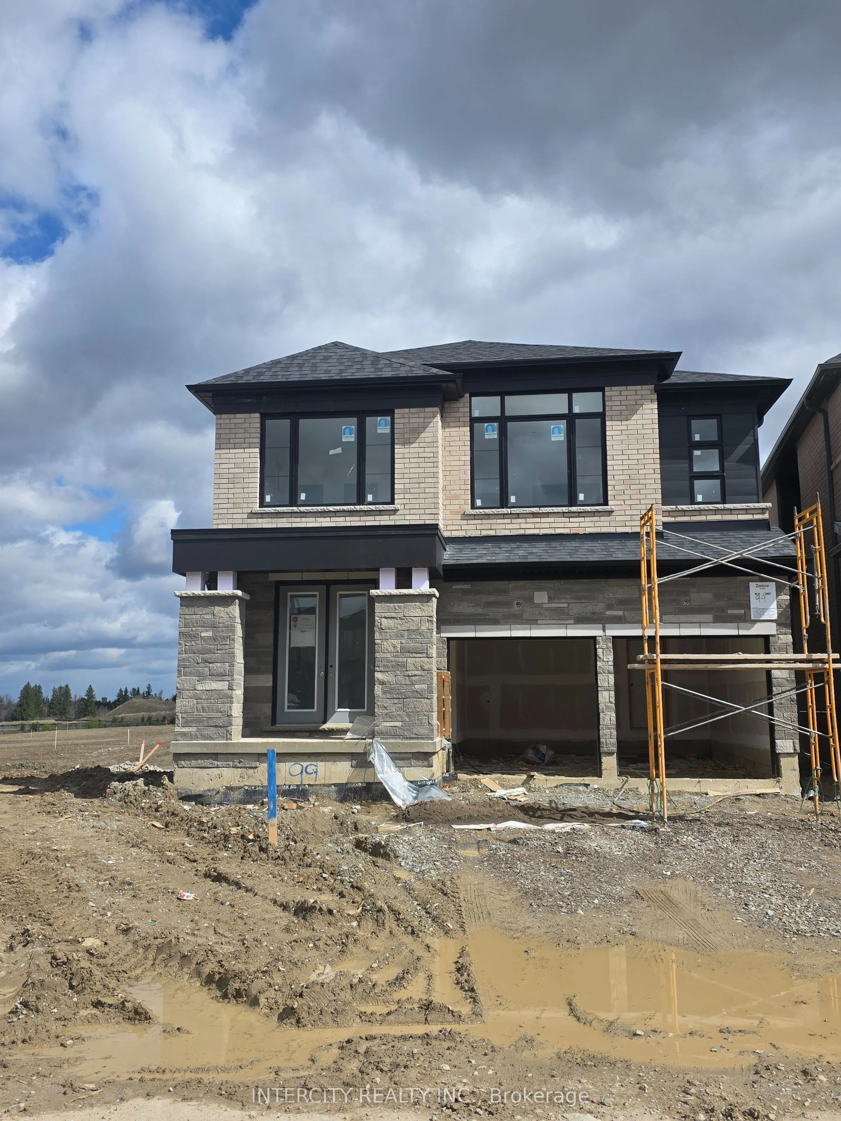 Detached Home For Sale | W13022452