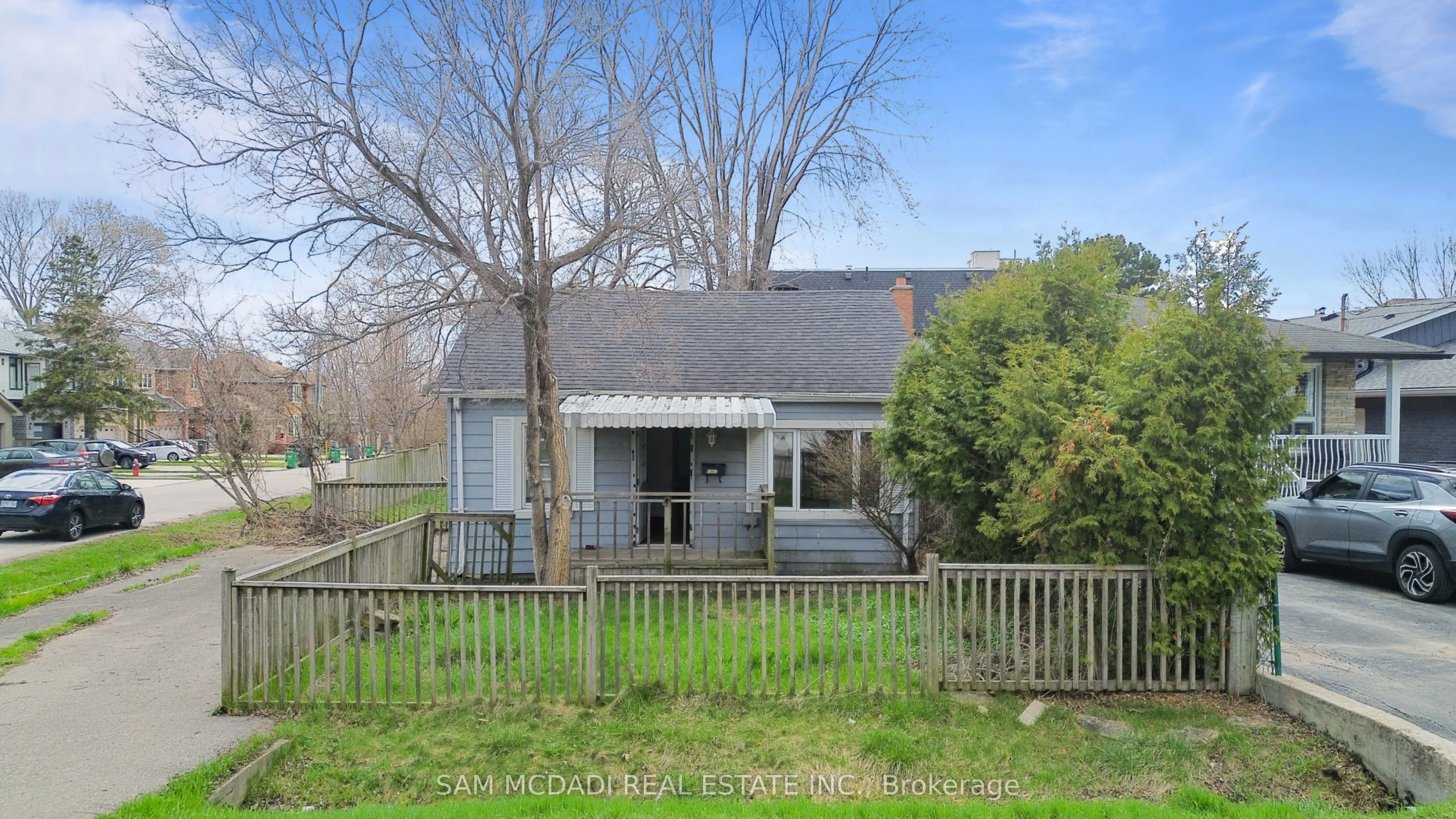 Detached Home For Sale | W13025302