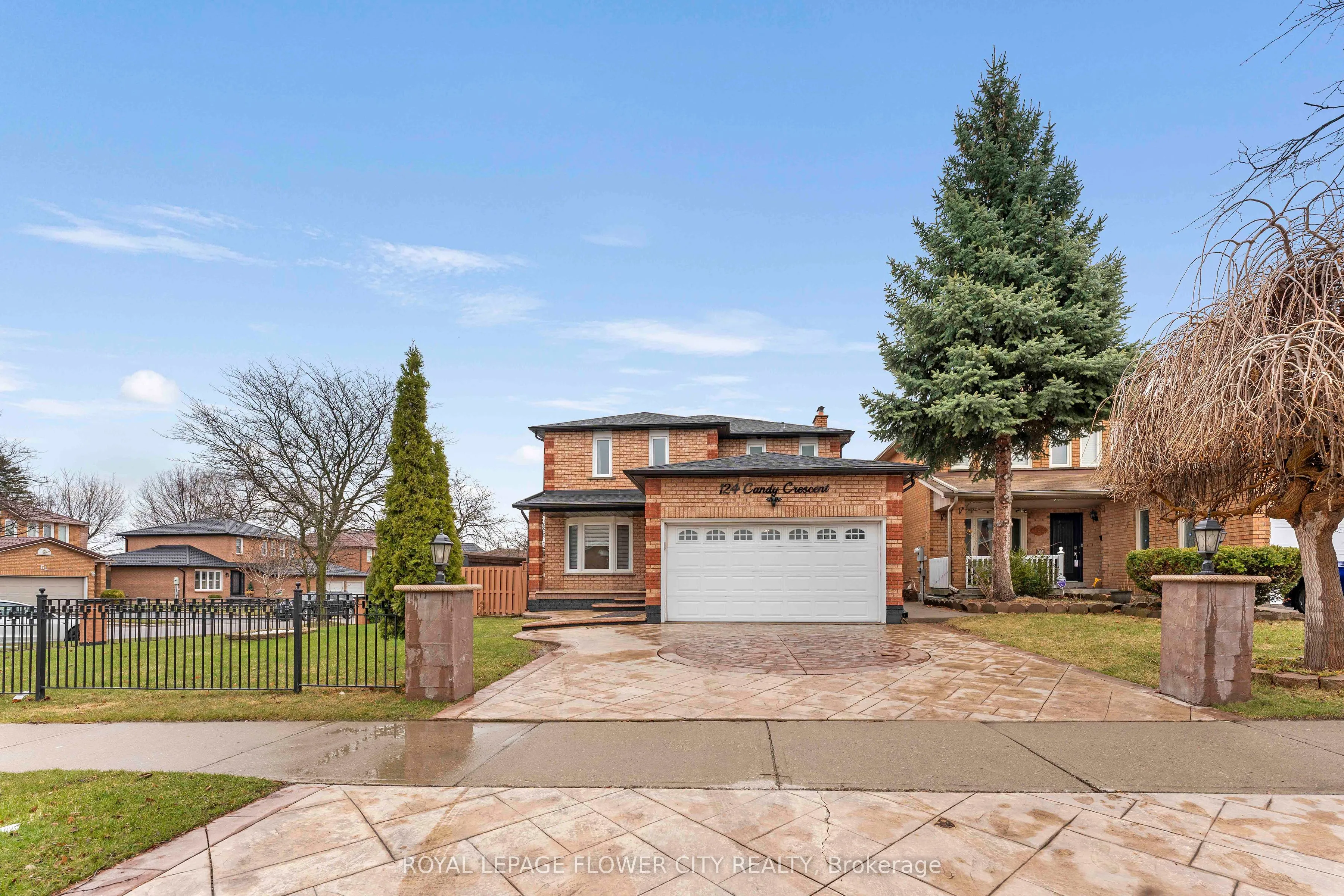 Detached Home For Lease | W13026086