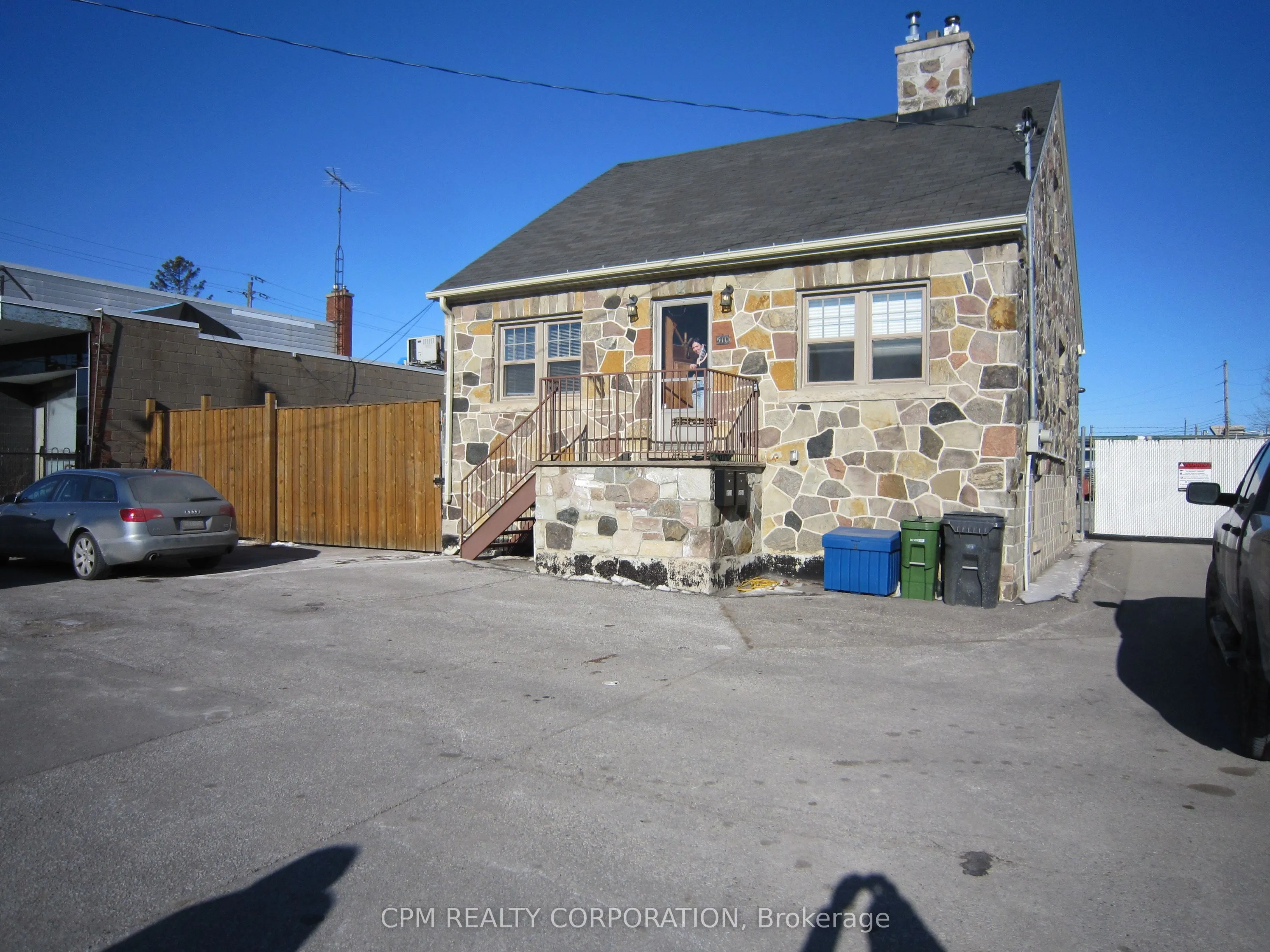 Industrial Property For Lease | W13026178