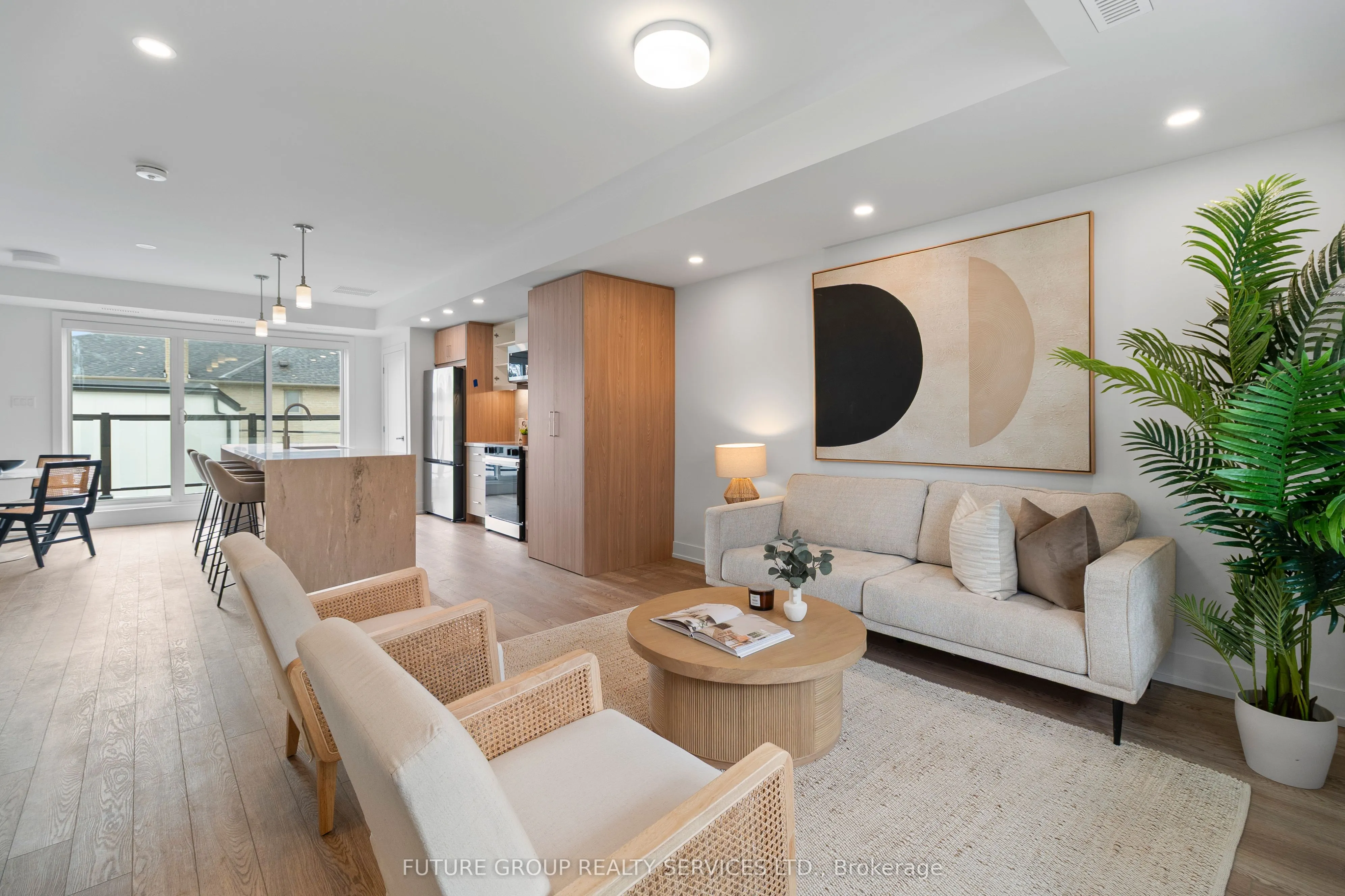Detached Home For Lease | W13027386