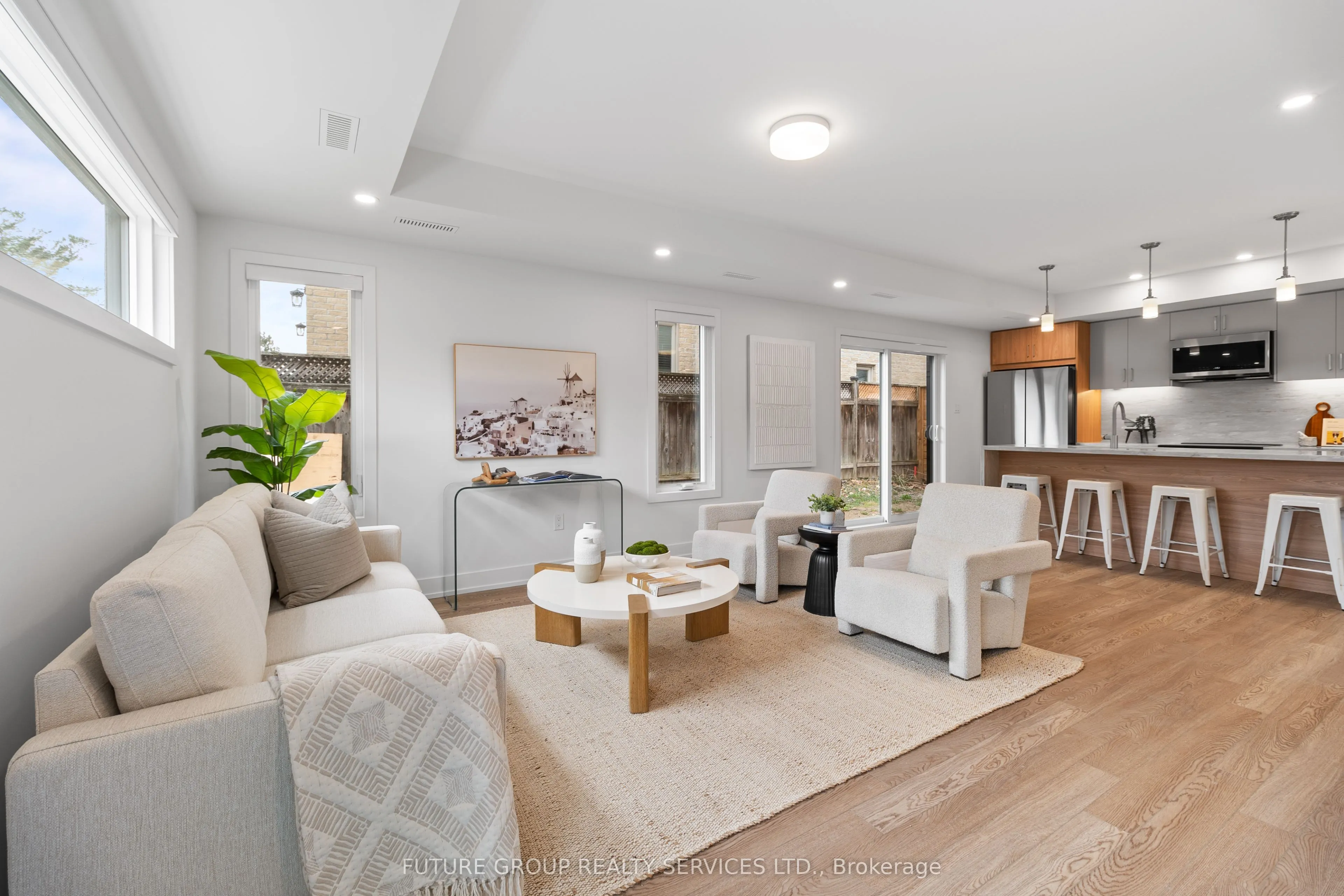 Detached Home For Lease | W13027388