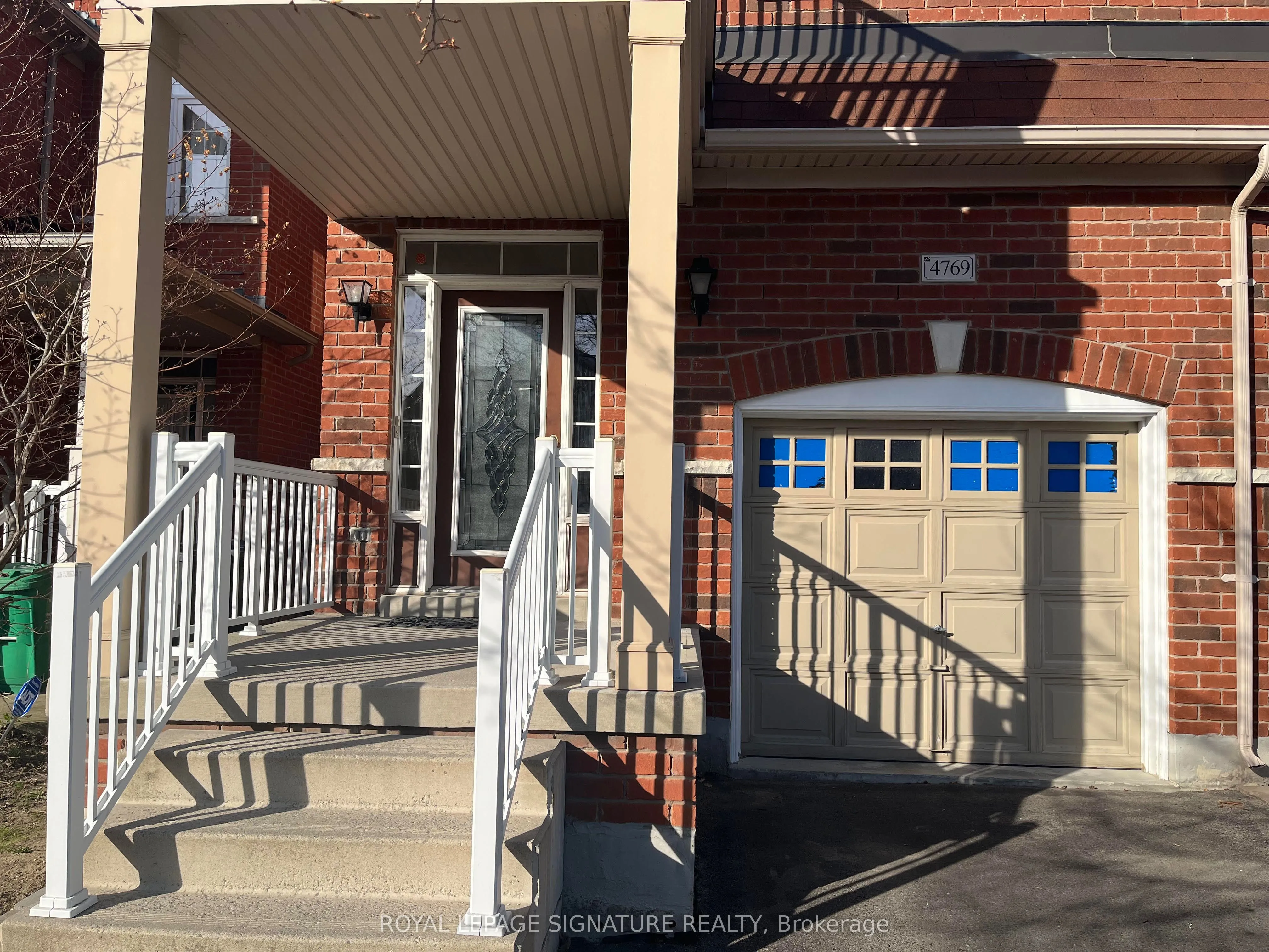 Semi-Detached Home For Lease | W13029652