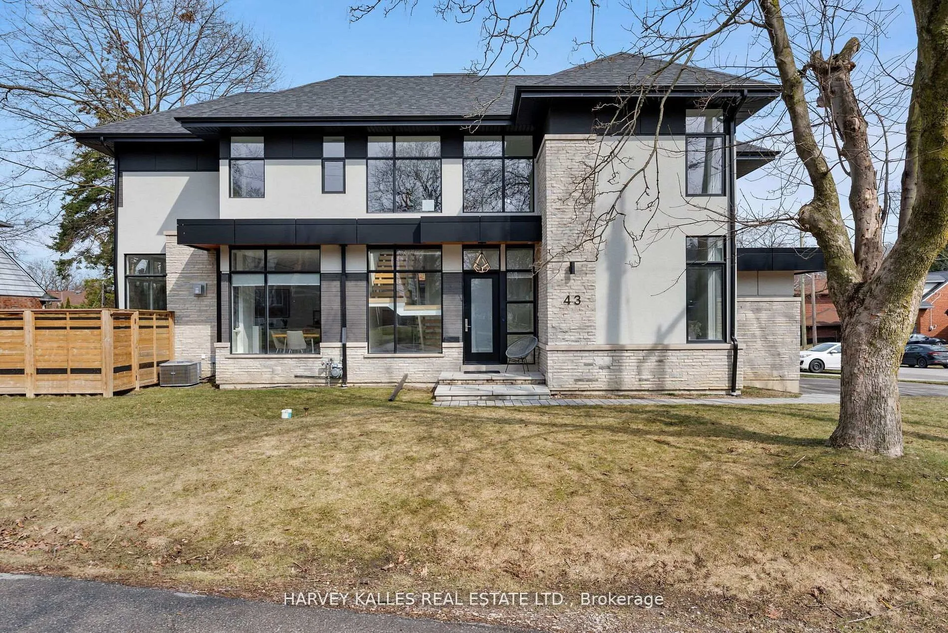 Detached Home For Sale | W13029896
