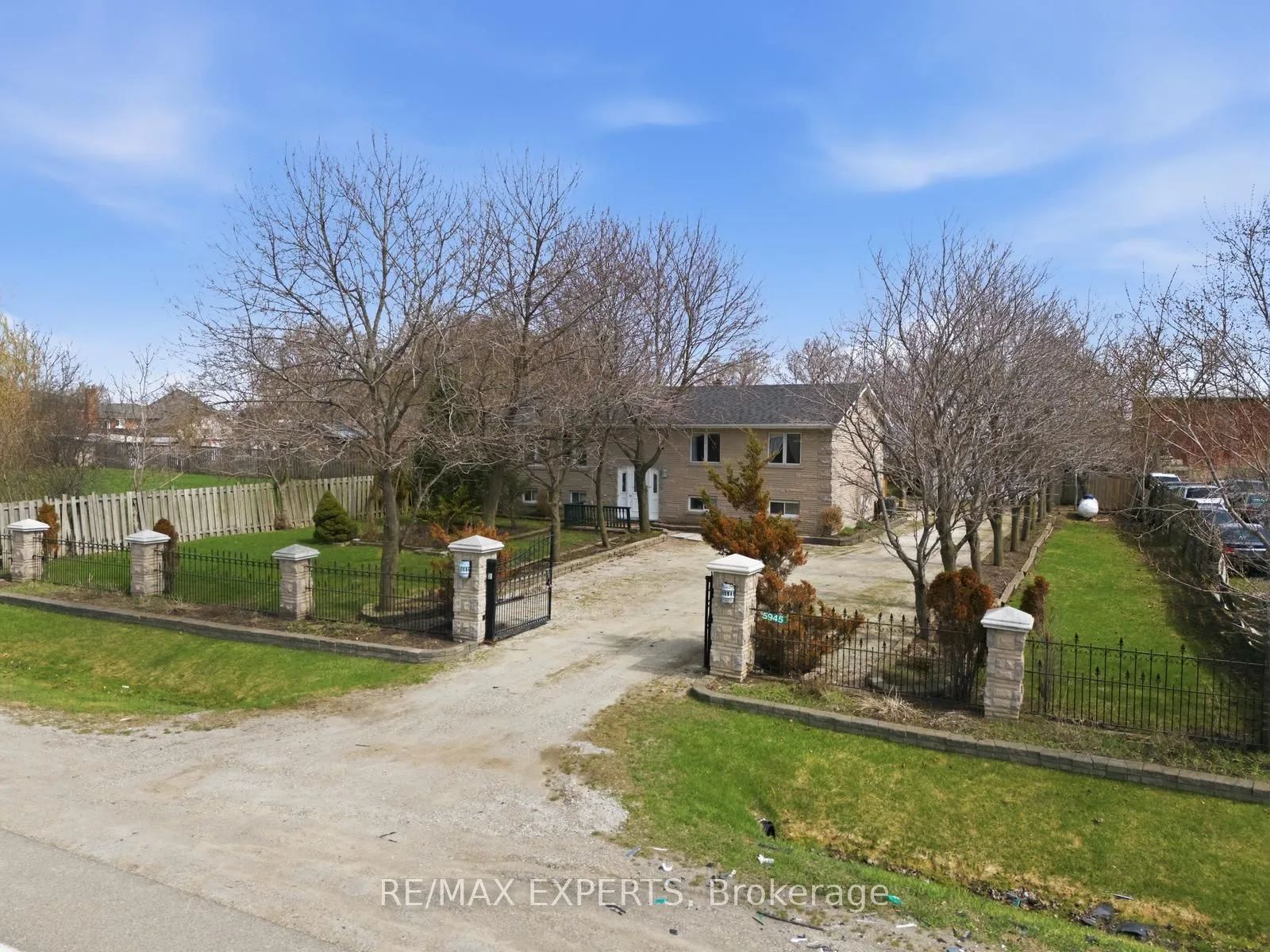 Detached Home For Sale | W13034854