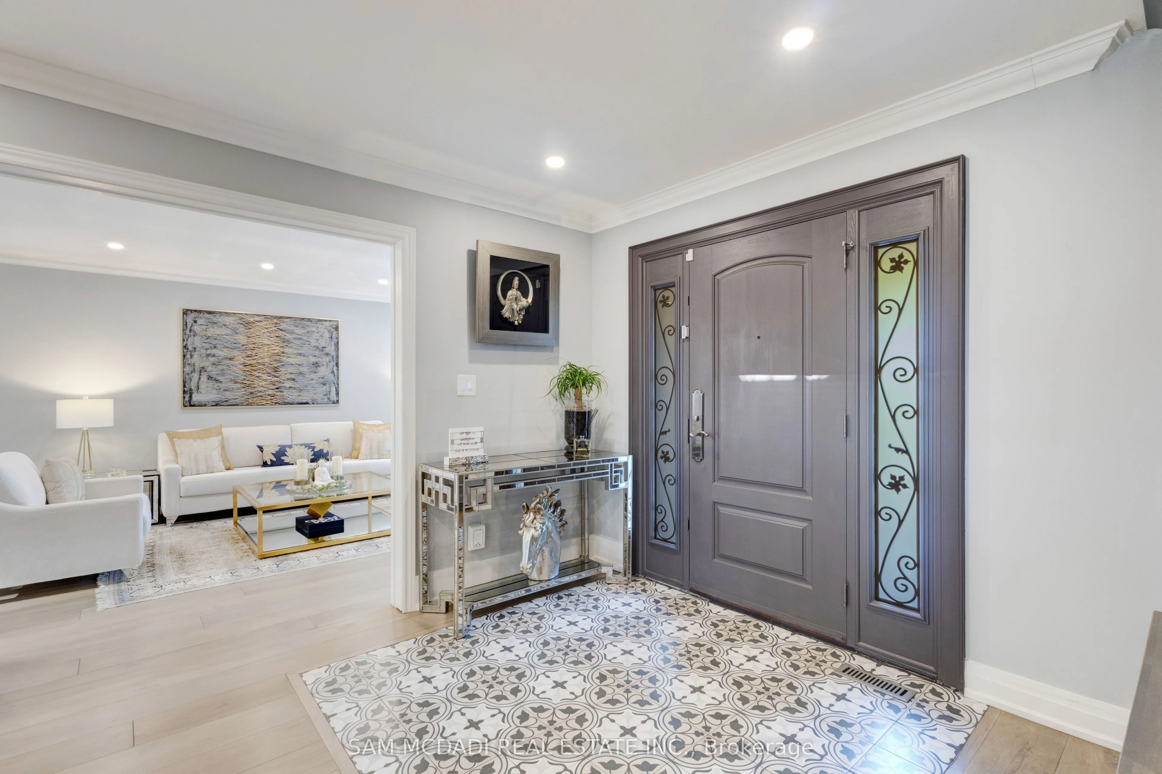 Detached Home For Sale | W13035504