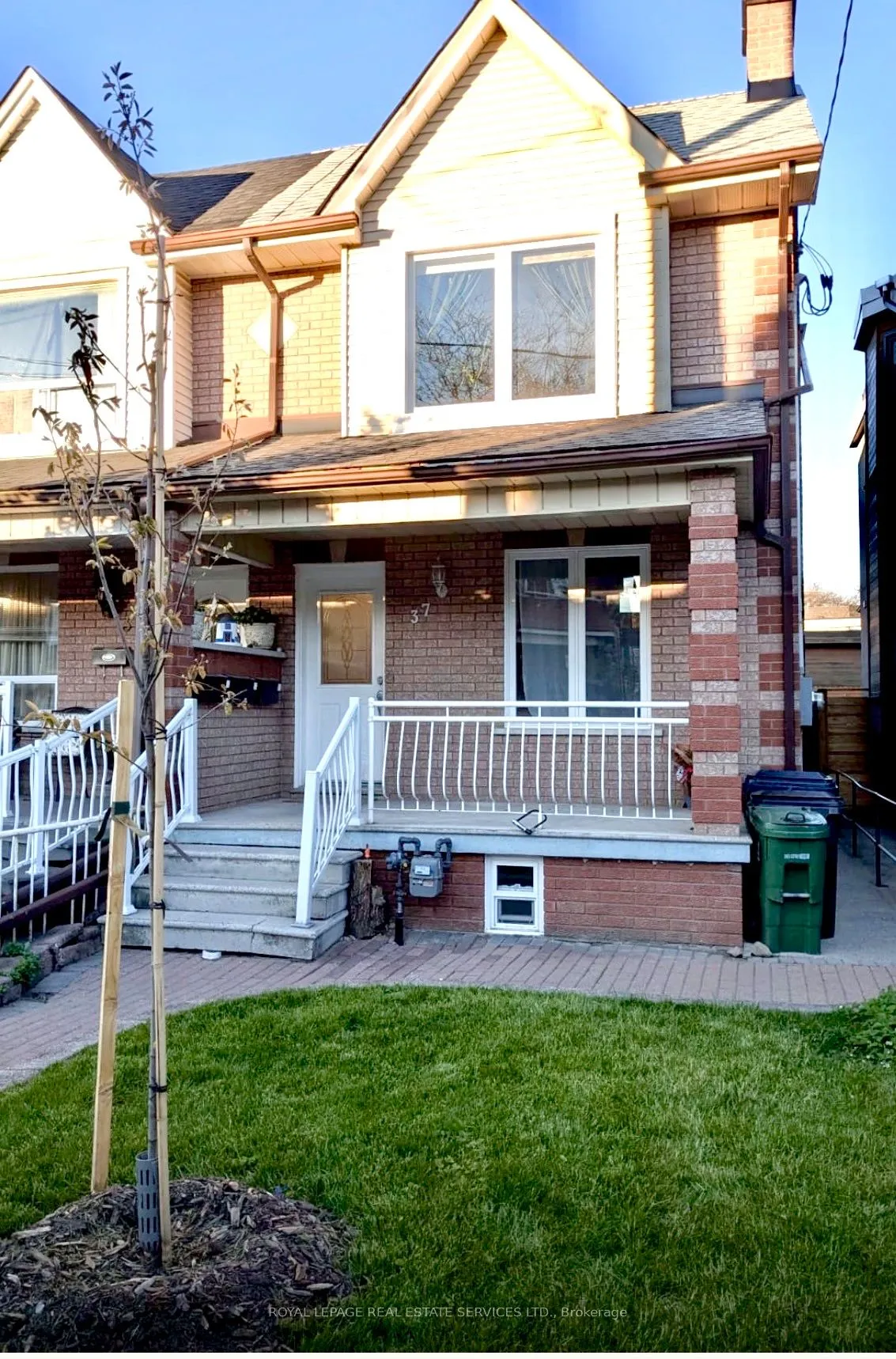 Semi-Detached Home For Lease | W13038430