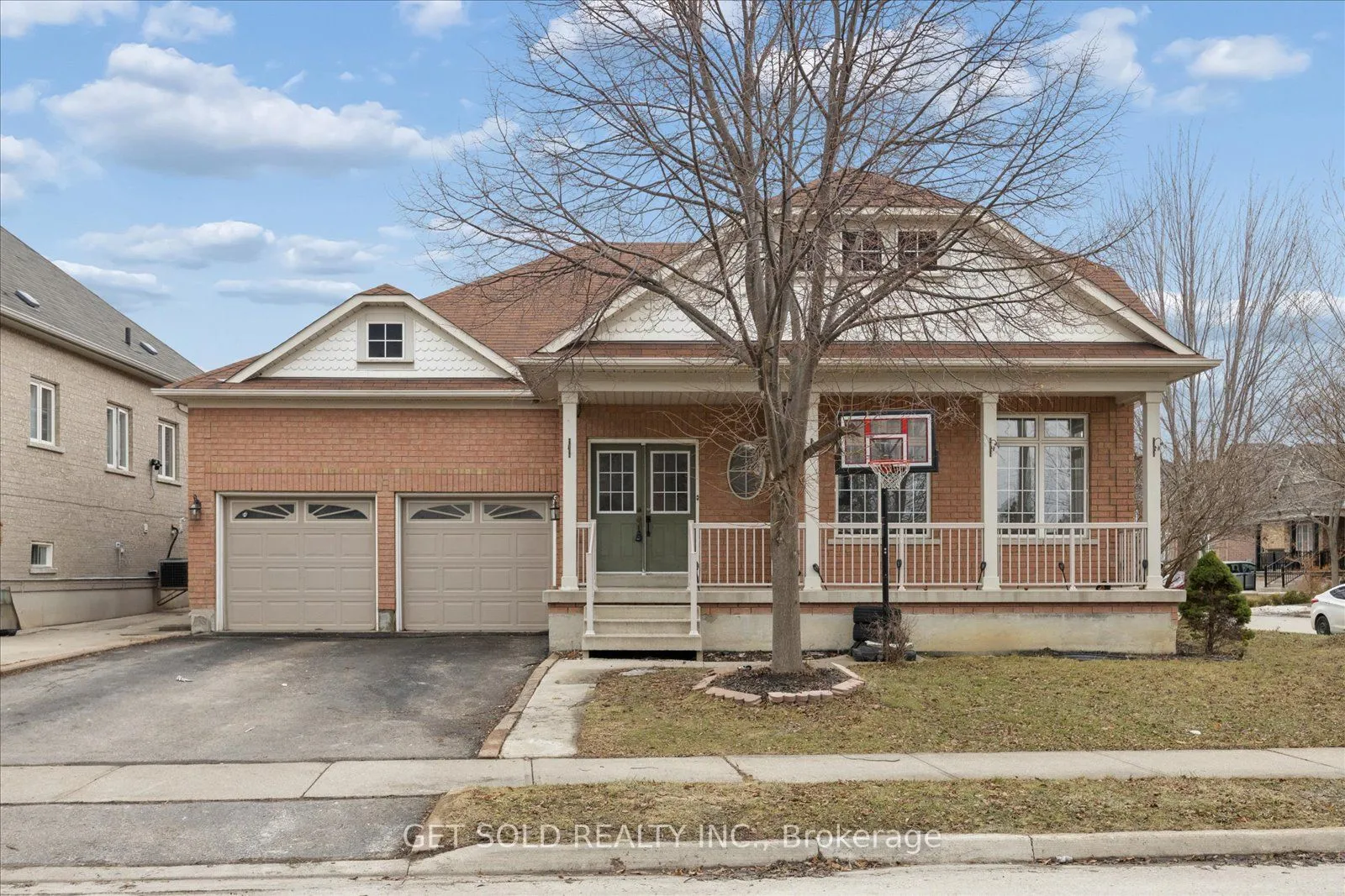 Detached Home For Sale | W13041140