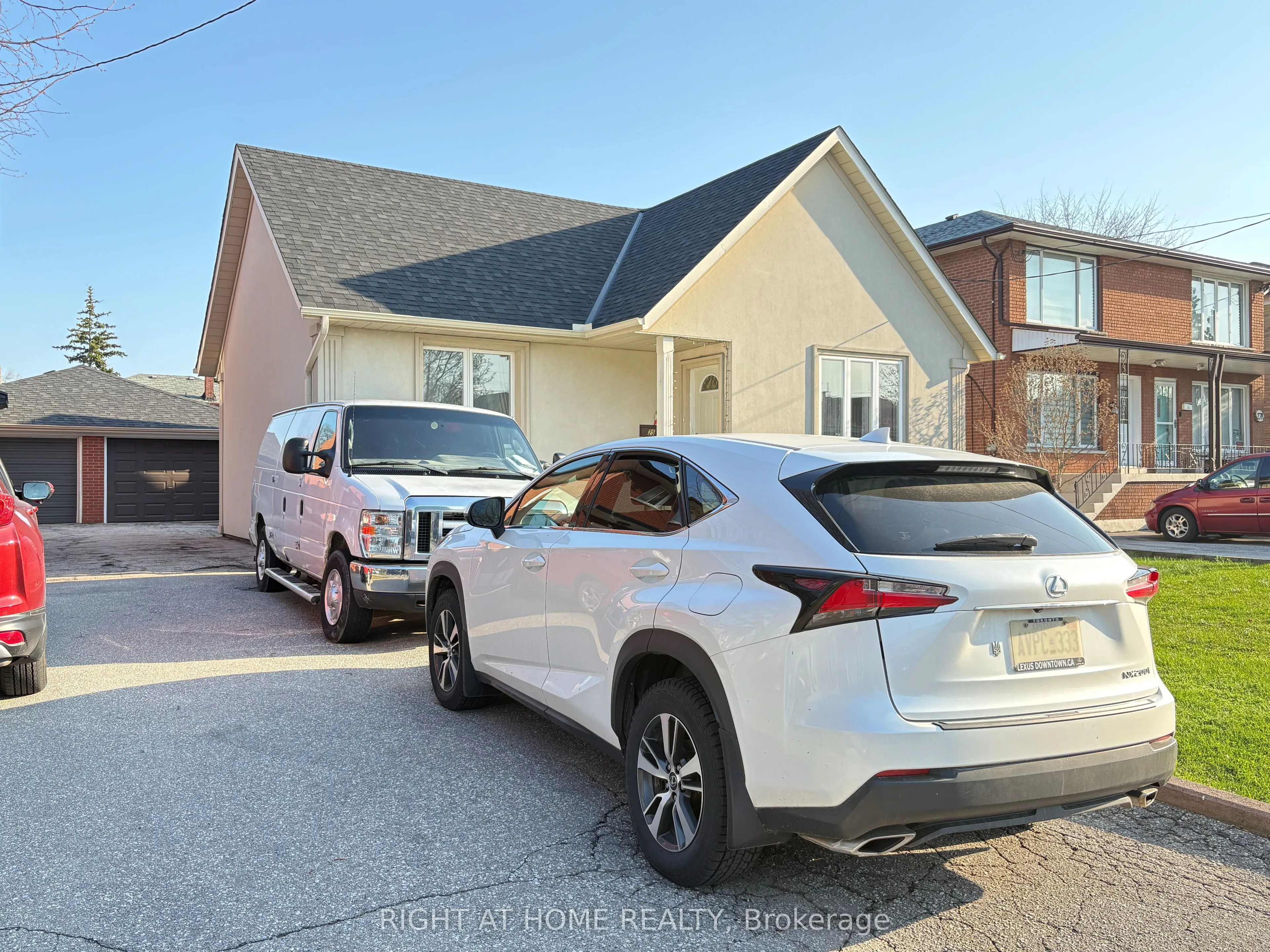 Detached Home For Sale | W13045268