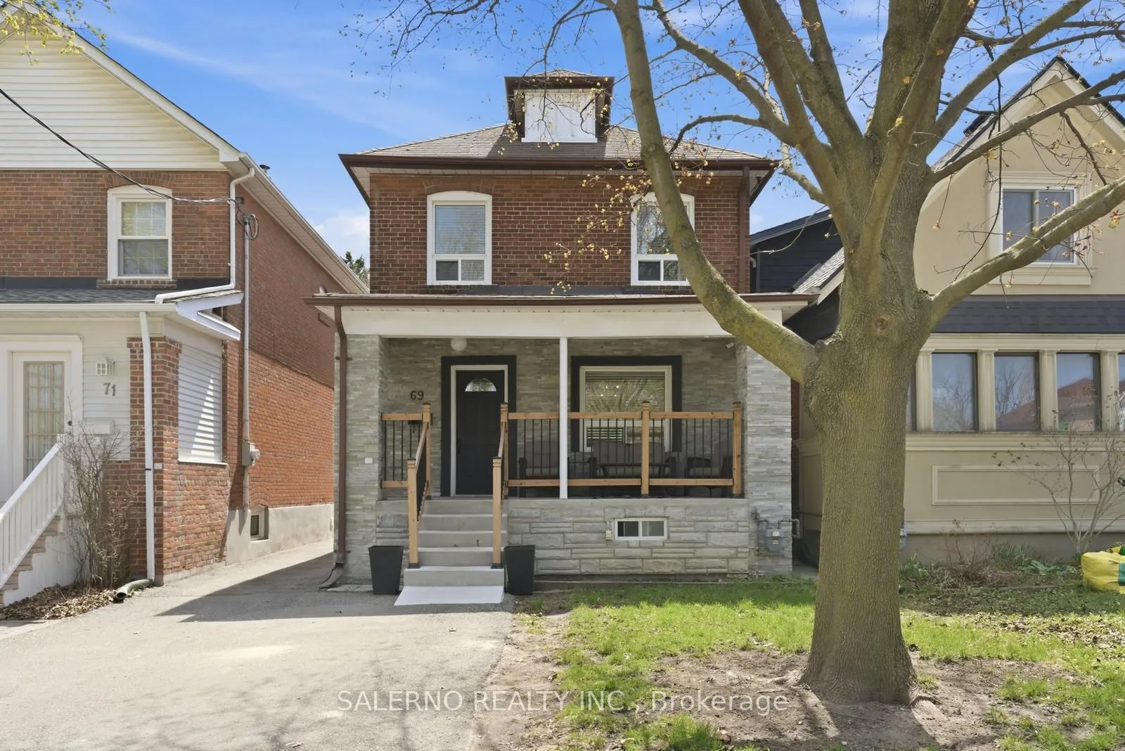 Detached Home For Sale | W13047806