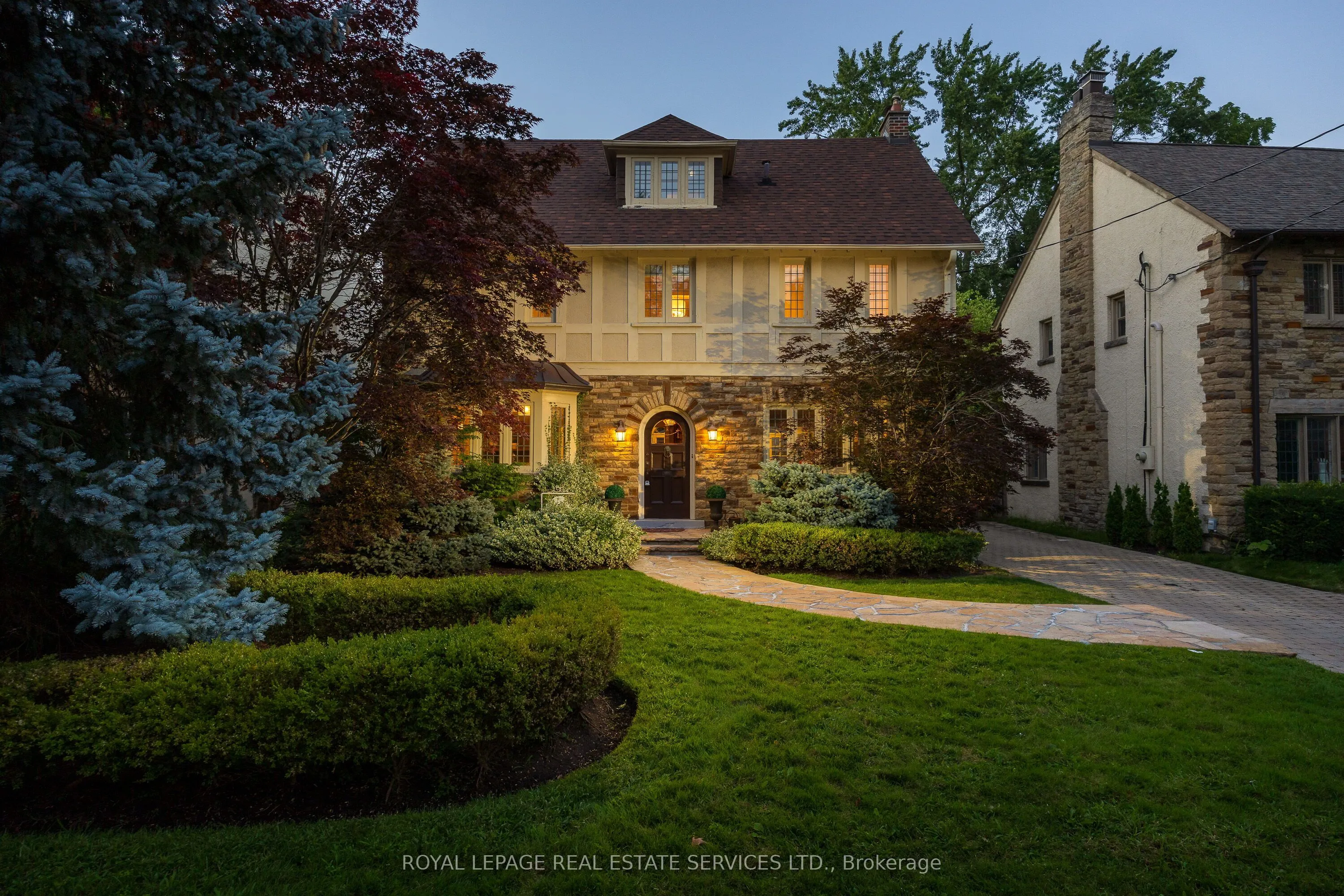 Detached Home For Sale | W13048716