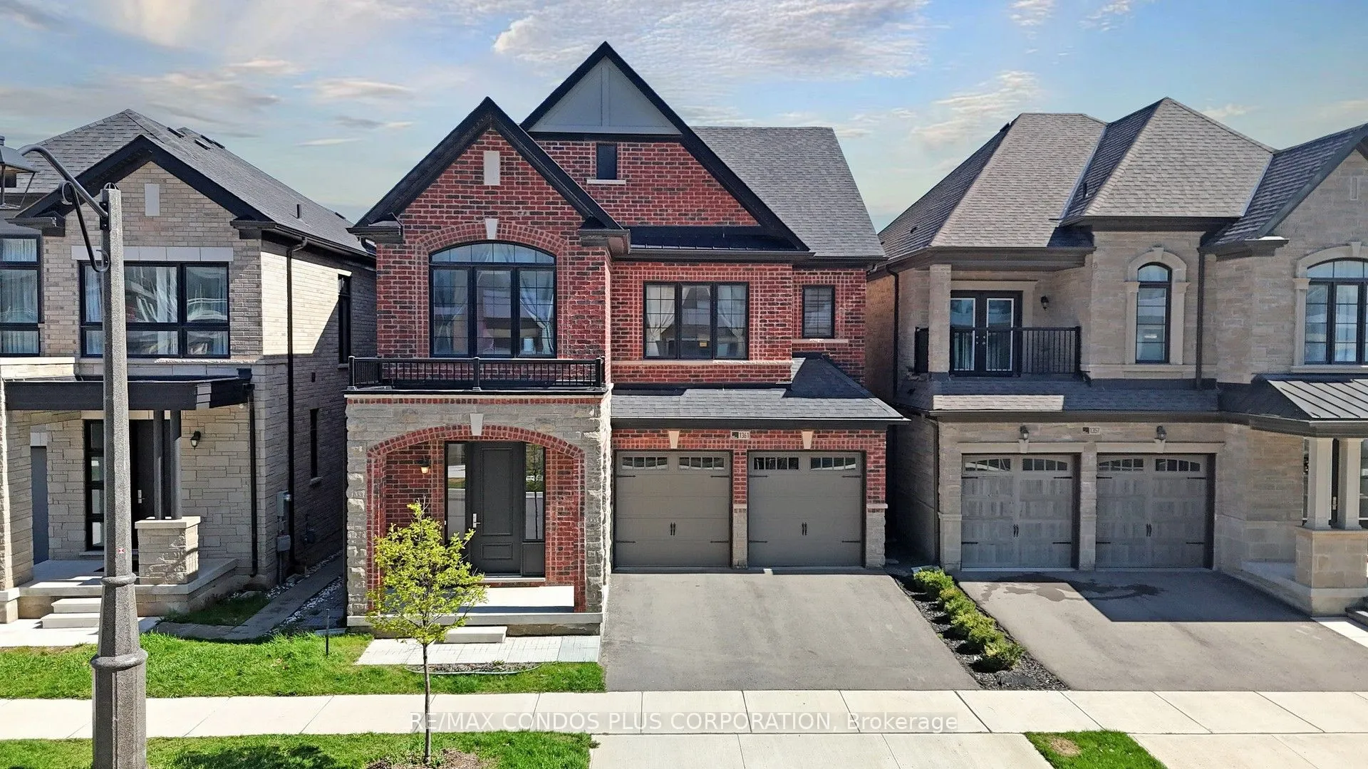Detached Home For Sale | W13050008