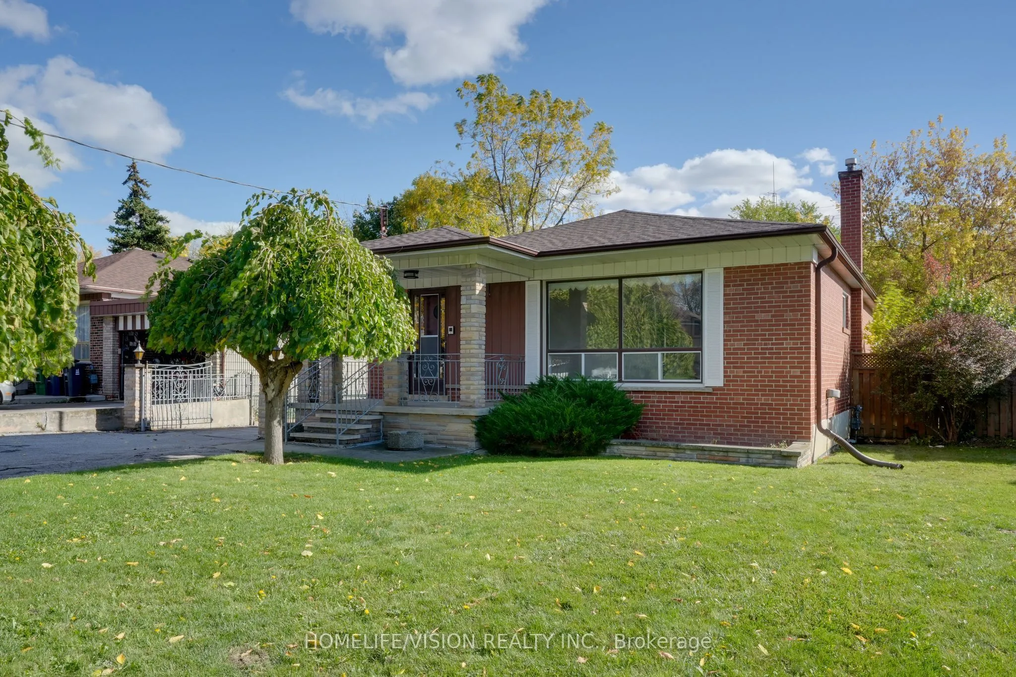 Detached Home For Sale | W13051584