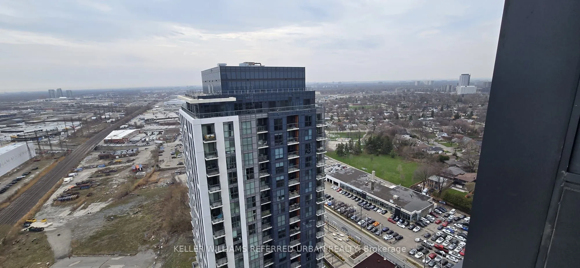 Room For Lease | W13051894