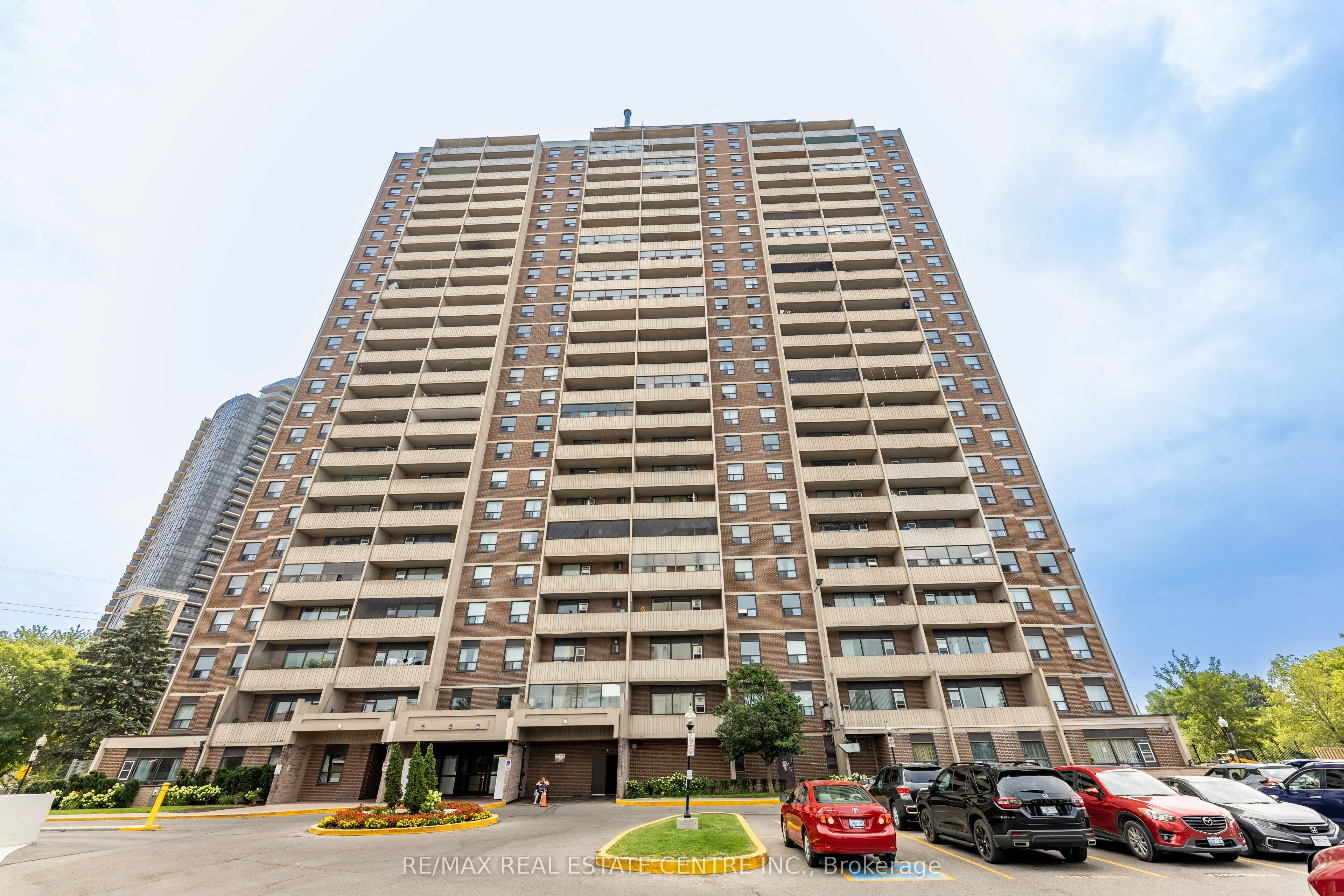 Property For Lease | W13052366