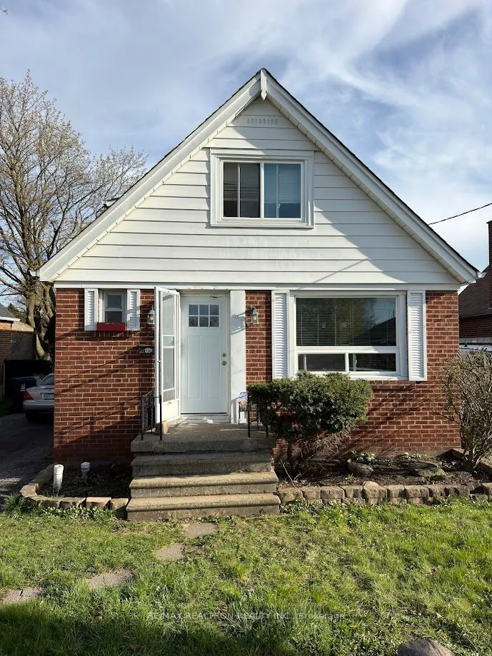 Detached Home For Lease | W13054238