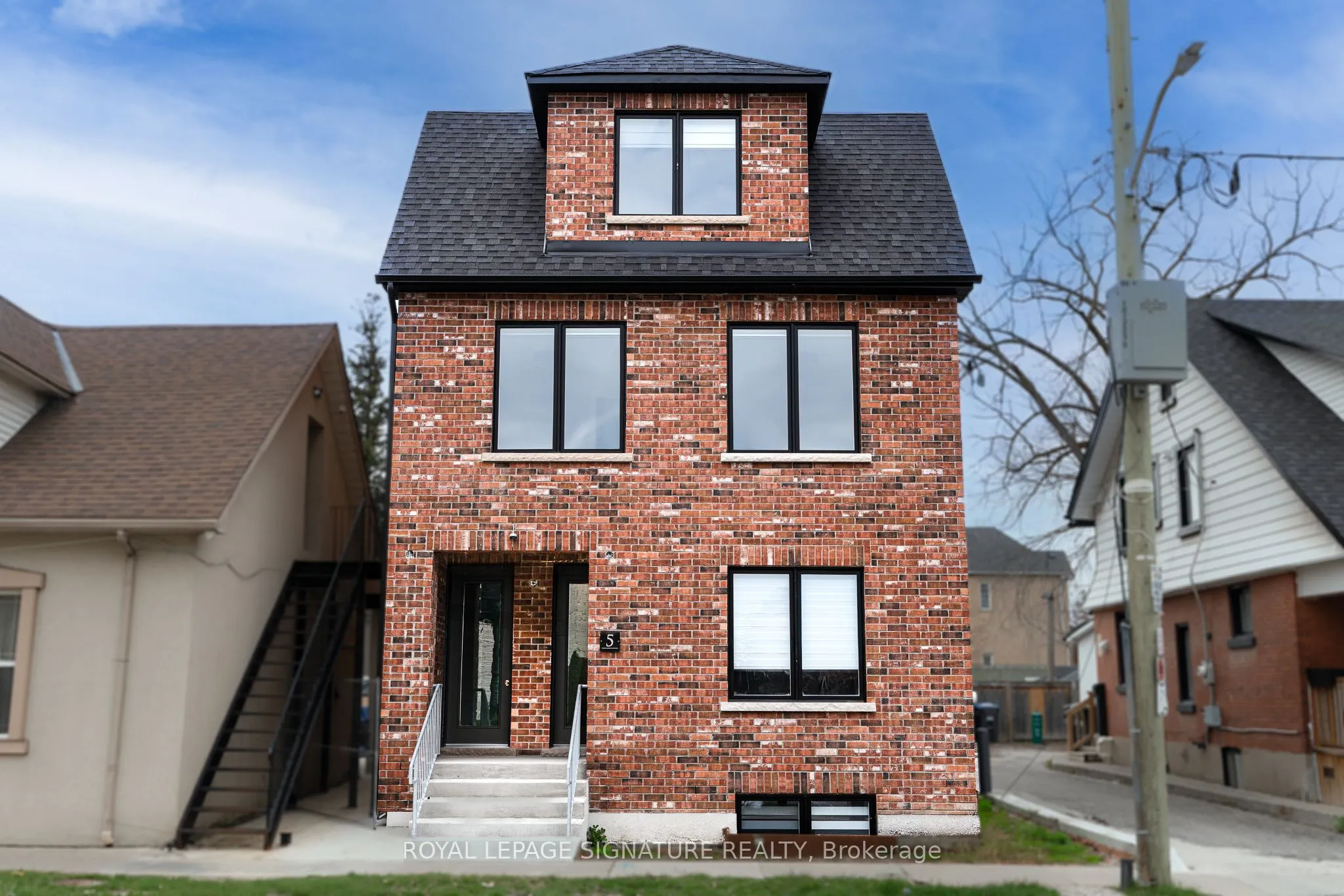 Property For Lease | W13055644