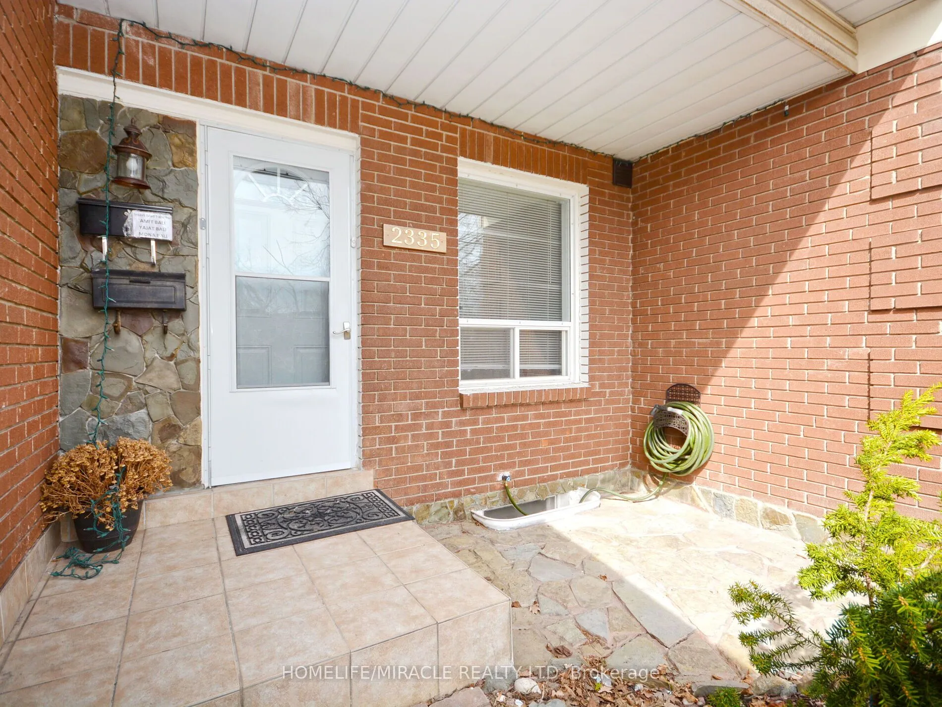 Semi-Detached Home For Lease | W13055654