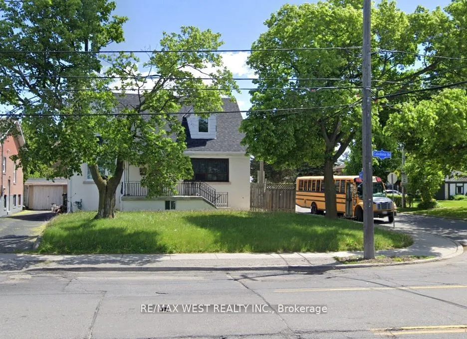 Detached Home For Lease | W13055832